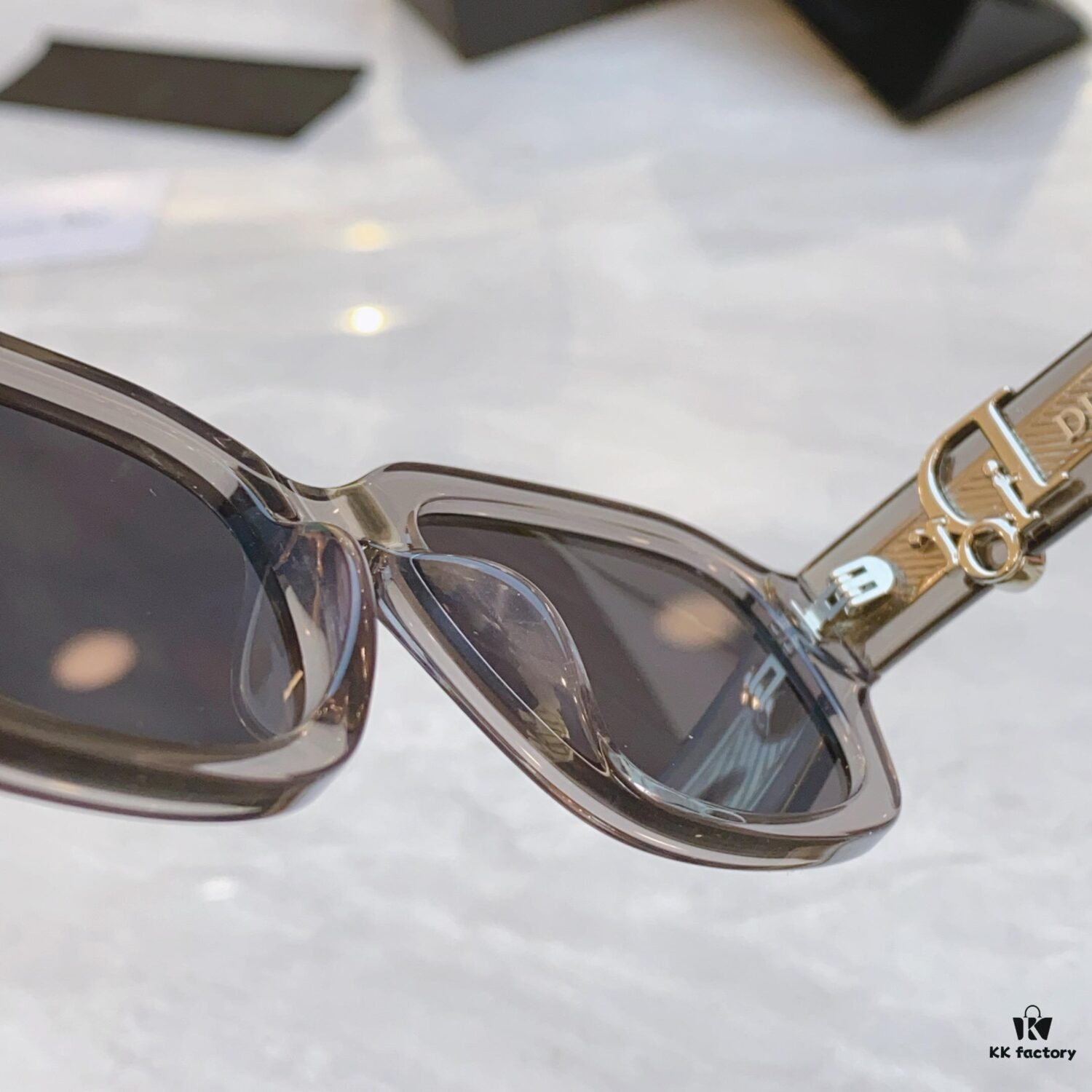Dior New Arrival Sunglasses, MODEL: DiorSignature S2l, SIZE: 52-20-145