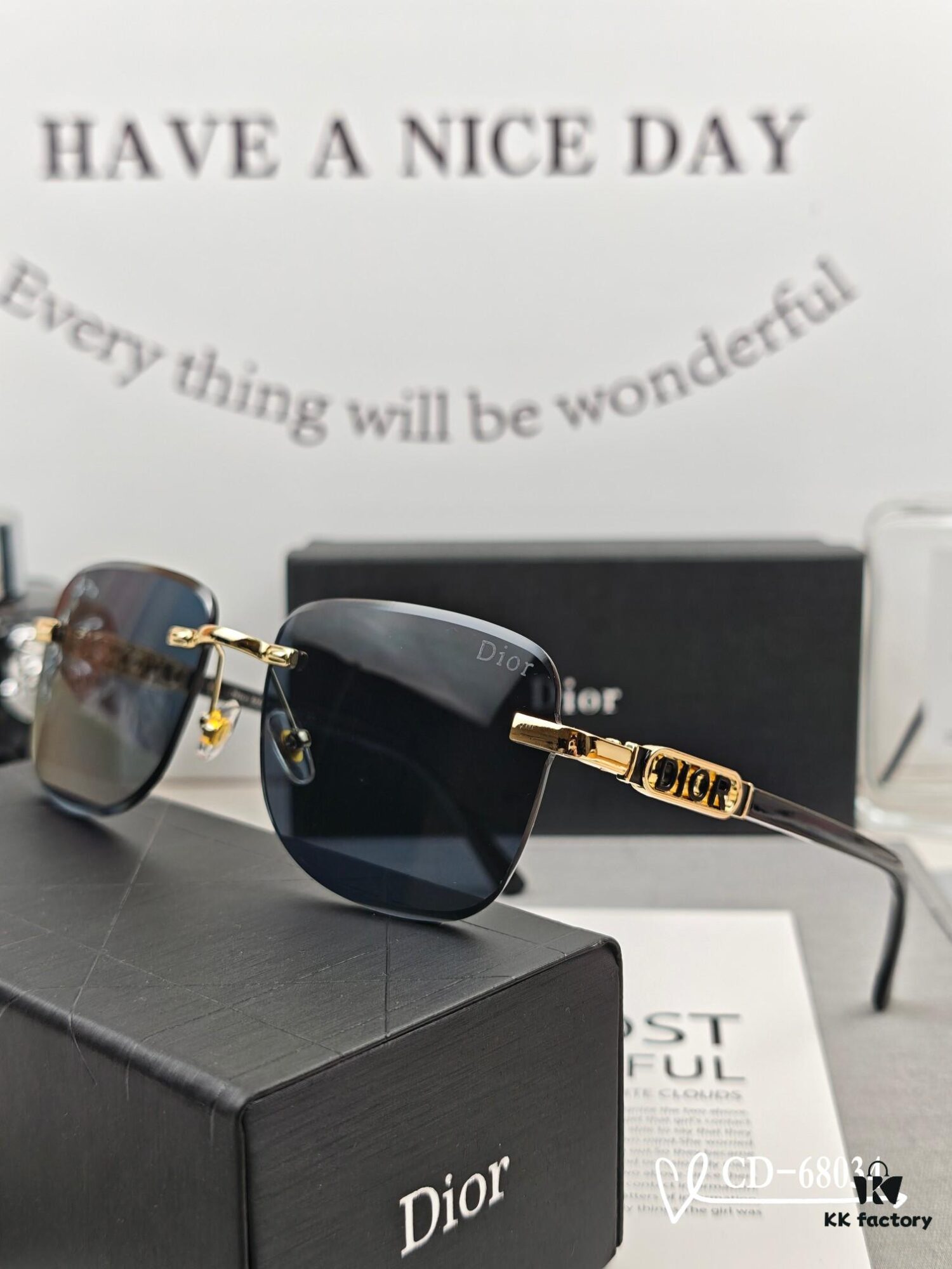 Dior - French Fashion House Dior, Unisex Sunglasses with Polarized Lenses by Polaroid, Lightweight Metal Frame for Comfortable Wear, Style 68034