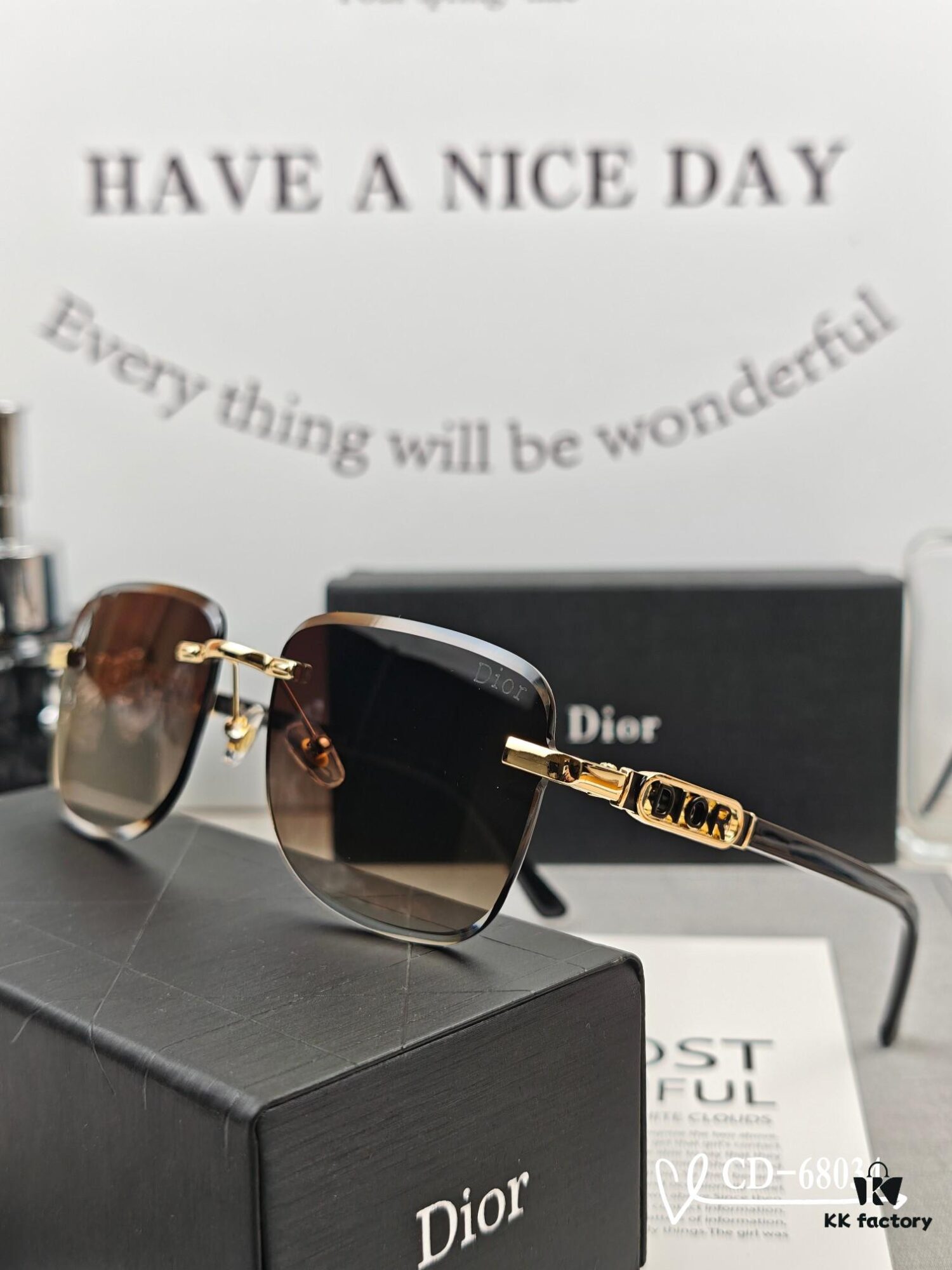 Dior - French Fashion House Dior, Unisex Sunglasses with Polarized Lenses by Polaroid, Lightweight Metal Frame for Comfortable Wear, Style 68034