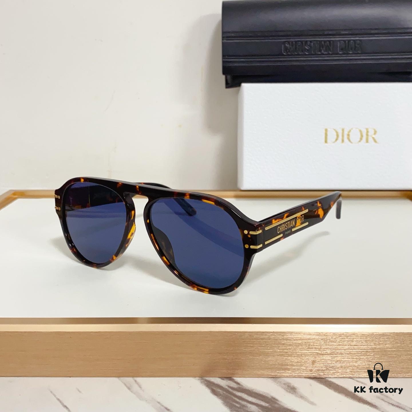 140 DIO* DiorSignature A1U Sunglasses