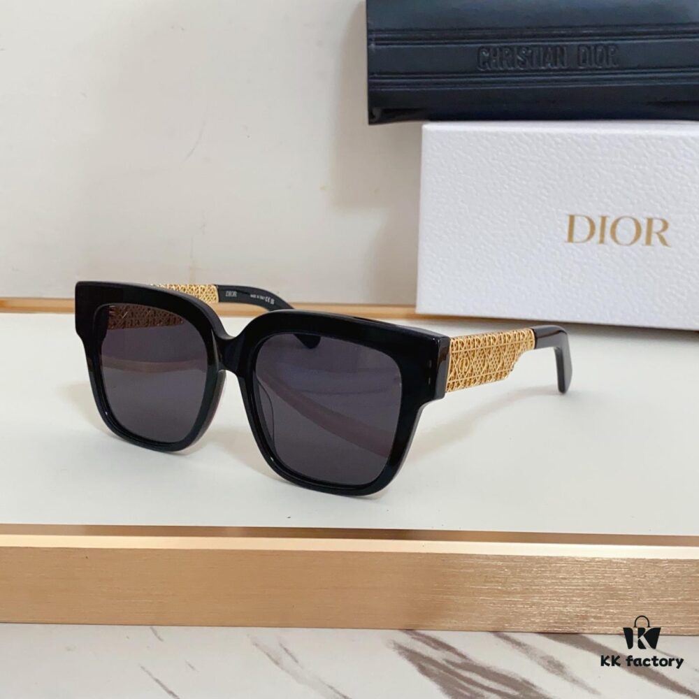 140 DIO* Official New Arrival – DioRésille Acetate Butterfly Frame with Golden Metal Temples, Featuring Exquisite Cannage Pattern and CD Logo