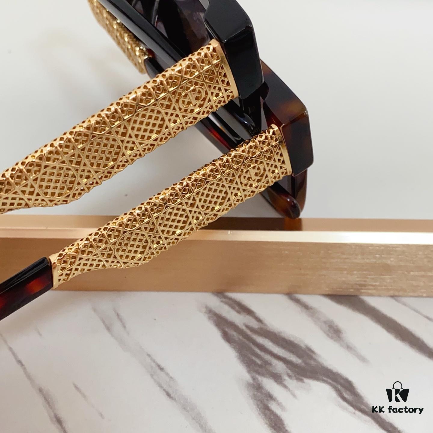 140 DIO* Official New Arrival – DioRésille Acetate Butterfly Frame with Golden Metal Temples, Featuring Exquisite Cannage Pattern and CD Logo