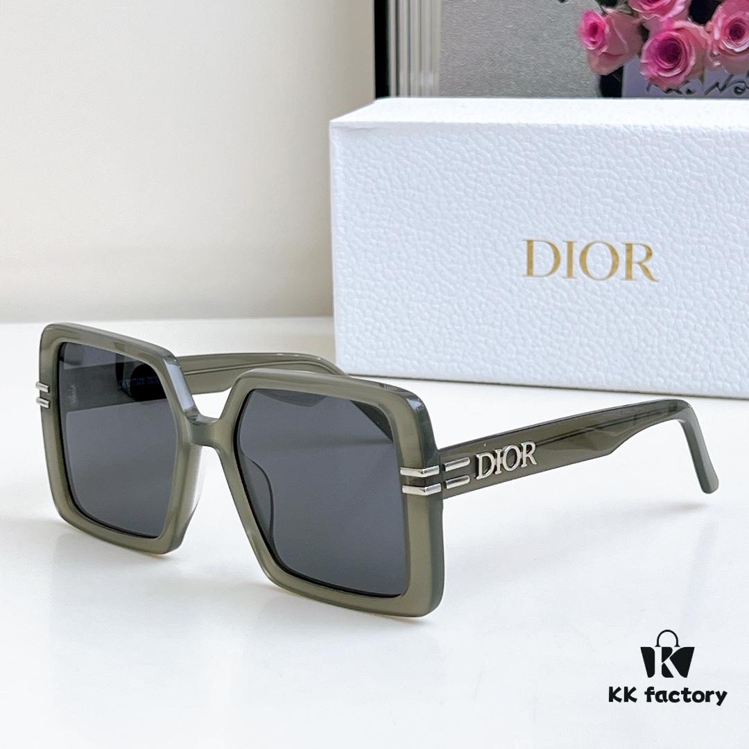 110 DIOR Modern Collection Square Unisex Sunglasses Model 8070 Size 56□20-145 Face-Framing Optical Glasses