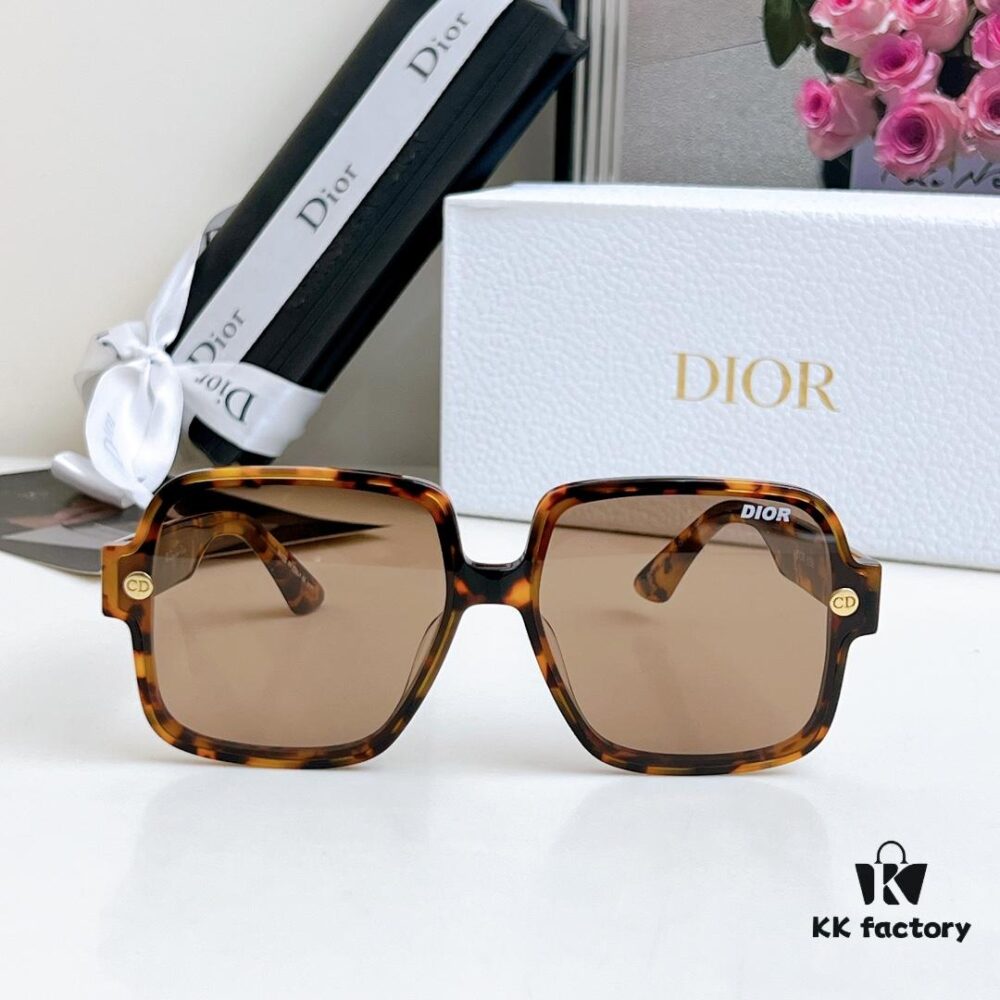 110 DIOR Dior Model DIOR 8068 Size 54 19-145 Sunglasses