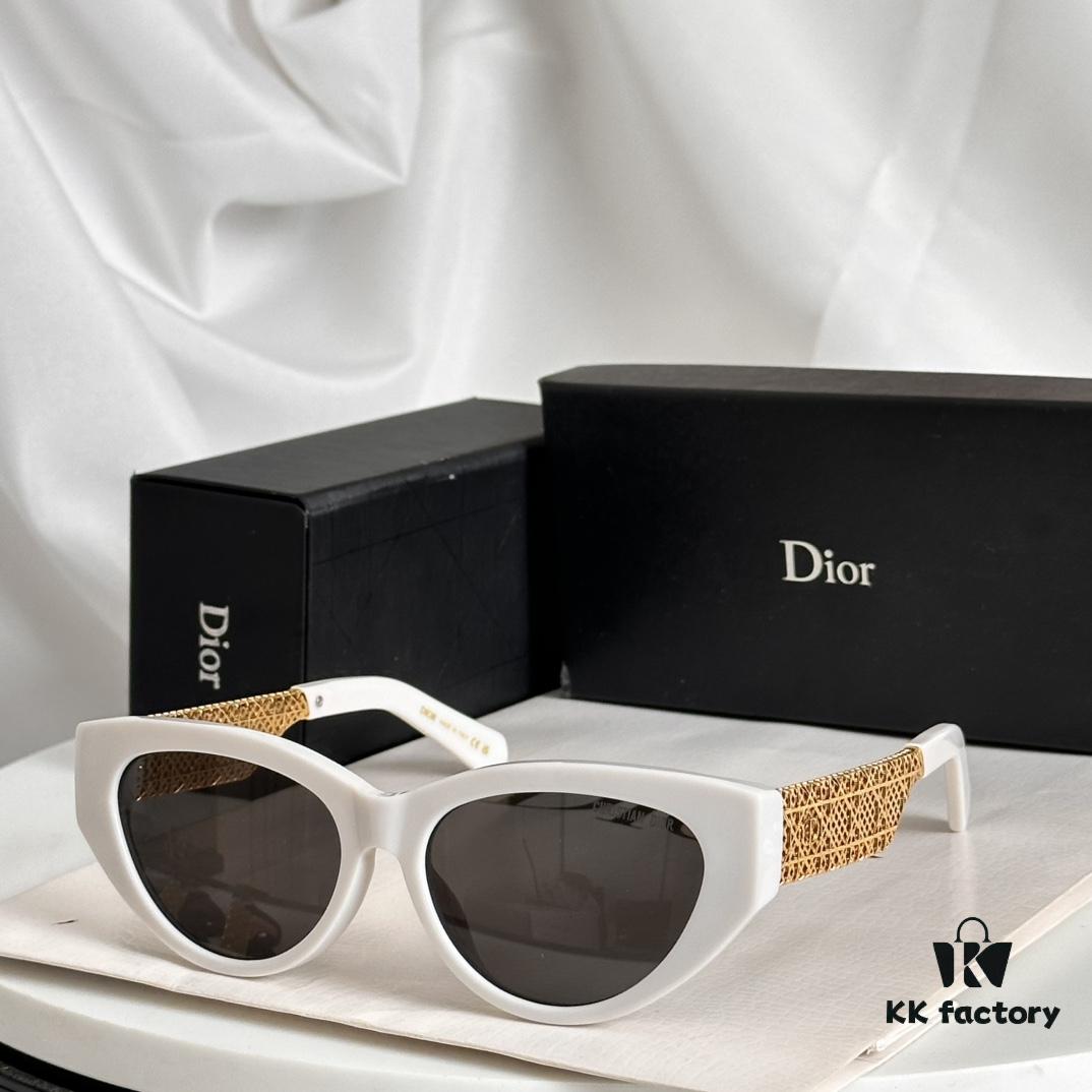 New Arrival 120 Dio* Official Website Model: DioRésille B1L SIZE: 56-17-145 Sunglasses