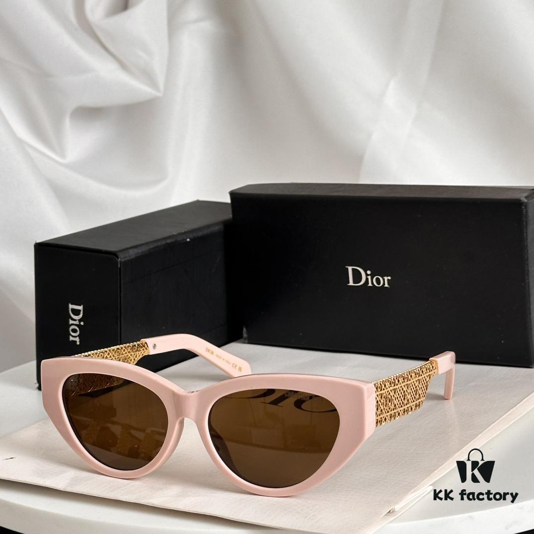 New Arrival 120 Dio* Official Website Model: DioRésille B1L SIZE: 56-17-145 Sunglasses