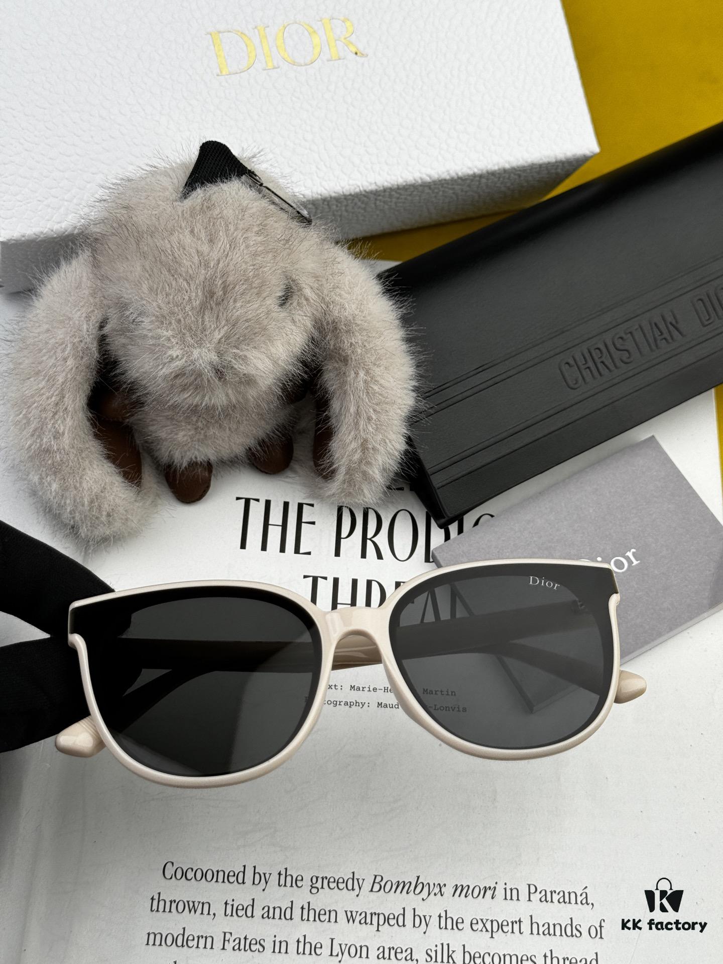 DIOR - Spring New Arrival Trendy Best-Selling Fashion Round Frame Polarized Sunglasses High Quality Comfortable Wear Influencer Favorite Sunglasses Model: CD251