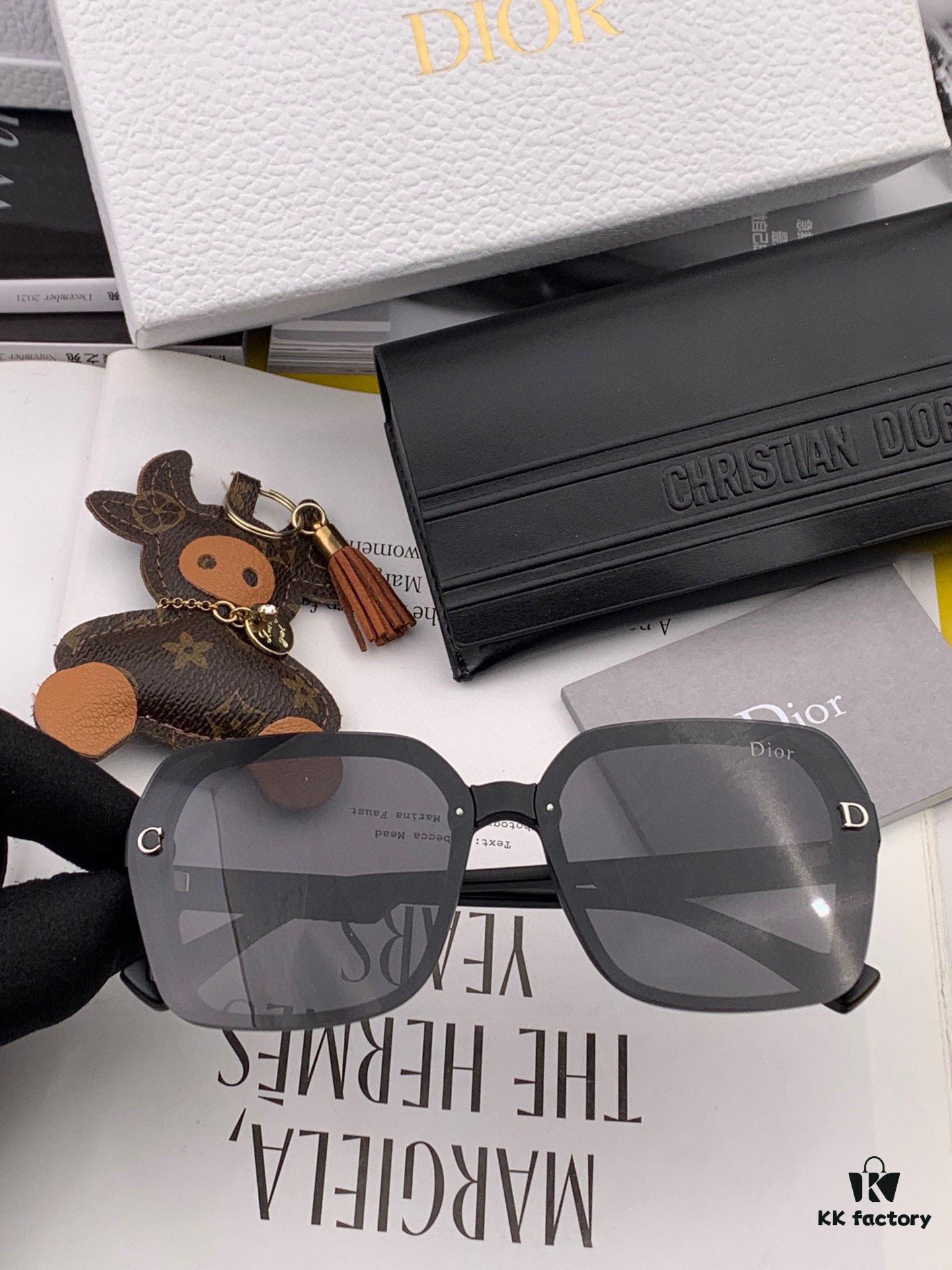 DIOR - Spring New Arrival Trendy Fashion Square Frame Polarized Sunglasses High Quality Comfortable Wear Influencer Popular Style Model: CD6998