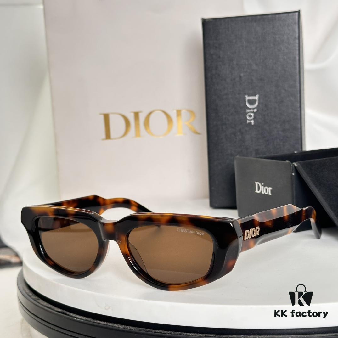 100‼️DIOR MODEL: CDIOR S3I SIZE: 53□19-145 Sunglasses
