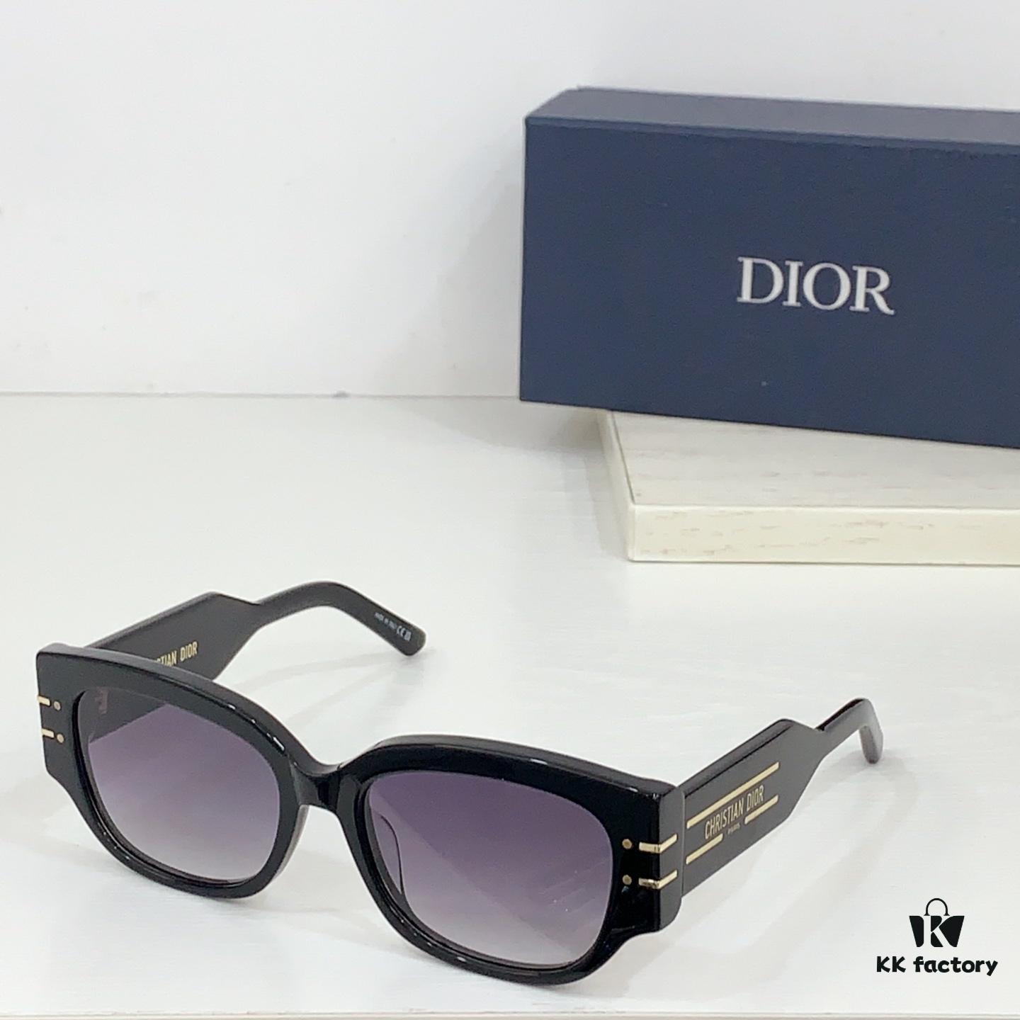 110 DIO* MODEL: DiorSignature S13F SIZE: 55□18-140 Eyeglasses Sunglasses