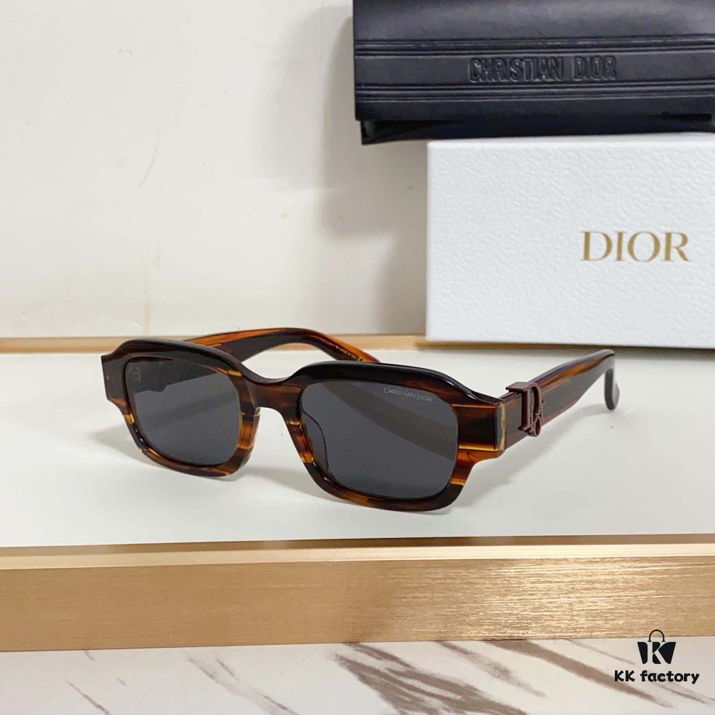 140 Official Website Image DIO*🌟🌟🌟 Model: Dior Oblique S2I 🌟🌟🌟 Sunglasses