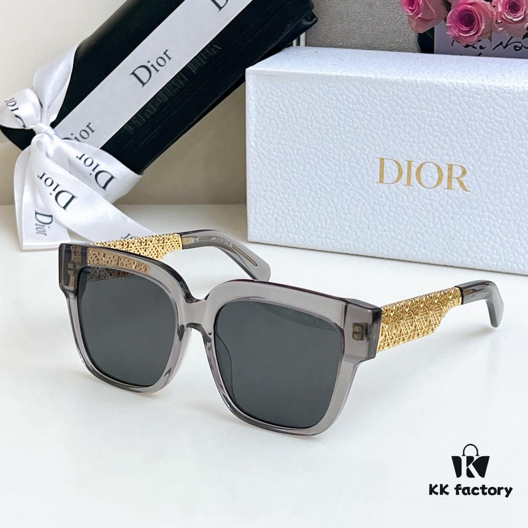 140 DIO* Official New Arrival ~ DioRésille Series Acetate Butterfly Frame with Golden Metal Temples Featuring Contrasting Cannage Pattern and CD Logo