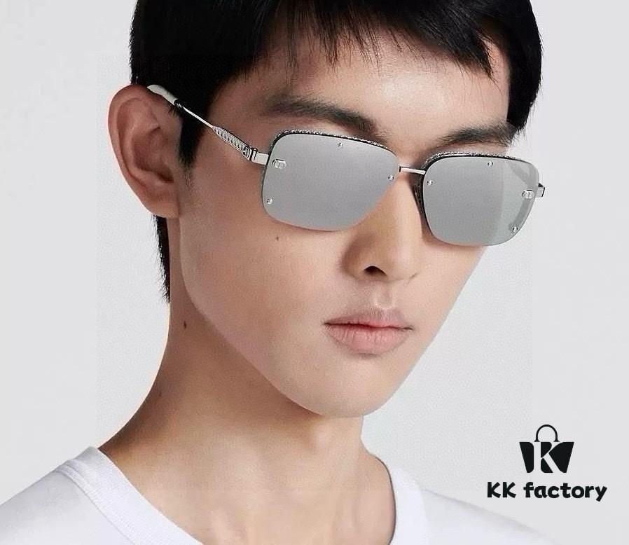 DIO* MODEL: DIORS4U SIZE: 58 □ 13-140 Sunglasses