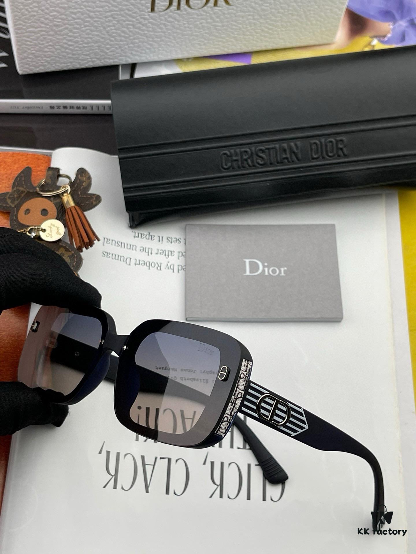 【DIOR】2025 Spring New Arrival Trendy Fashion Square Polarized Sunglasses High-Quality Comfortable Fit Influencer Style Women's HD Polarized Sunglasses 🕶️ High-Quality TR Frame Model: CD5771