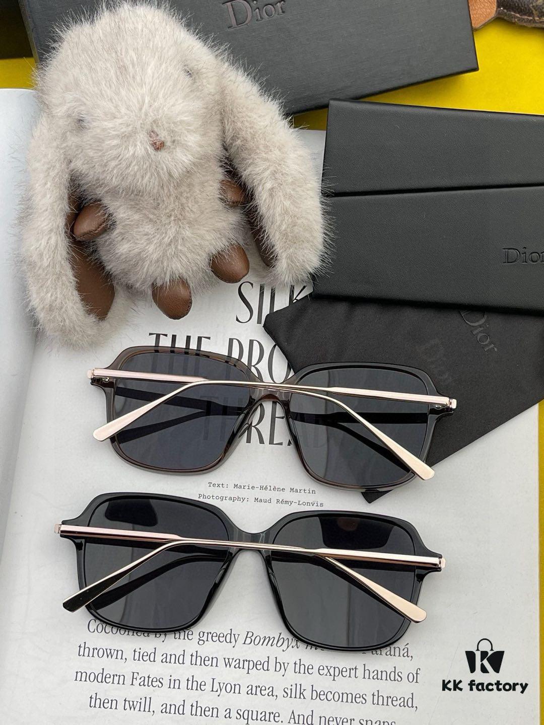 DIOR New Model One-Piece Driving Sunglasses, Must-Have Travel Accessory, Popular Among Celebrities, Unisex Aviator Sunglasses Model: CD82804