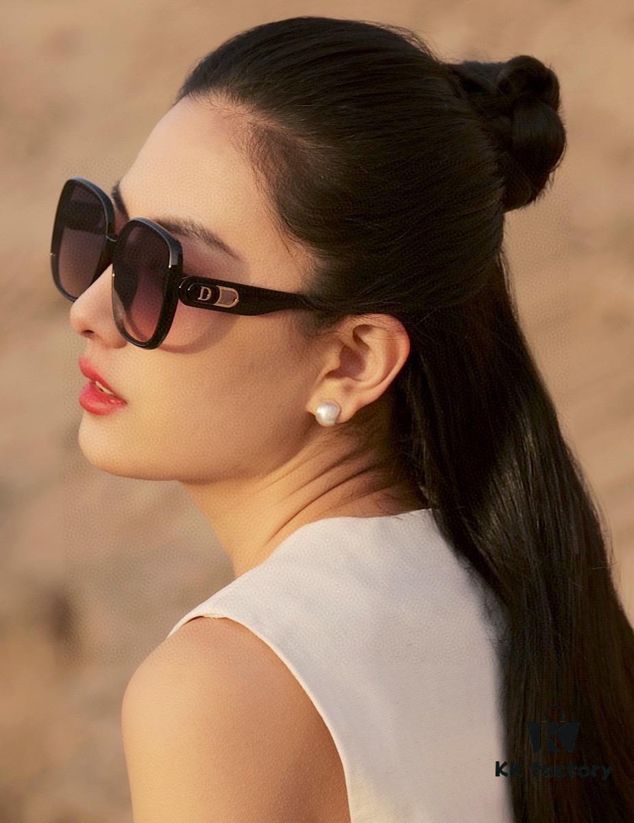 【DIOR】2024 Spring New Arrival Trendy Fashion Square Polarized Sunglasses, High-Quality Comfortable Wear, Influencer Popular Style, Women's HD Thickened Polarized Sunglasses