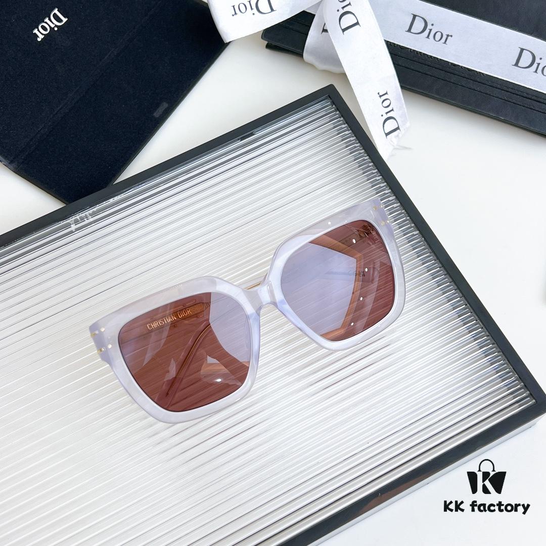 140 DIO* Original High Version MODEL: Dior Signature S10F SIZE: 55 17-135