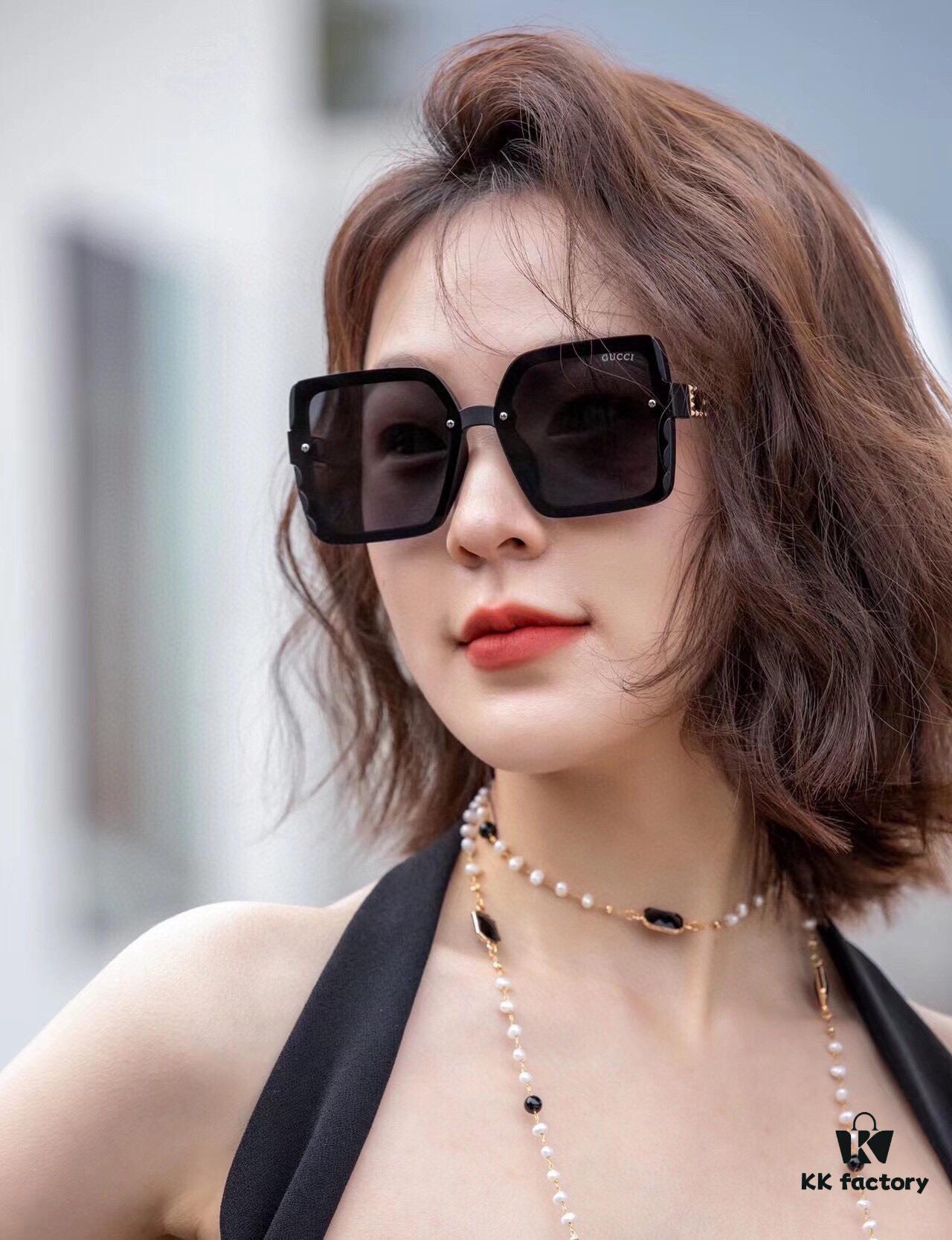 【DIOR】2024 Spring New Arrival Trendy Fashion Square Polarized Sunglasses High-Quality Comfortable Wear Influencer Style Women's HD Polarized Sunglasses 🕶️ High-Quality TR Frame Model: CD4291