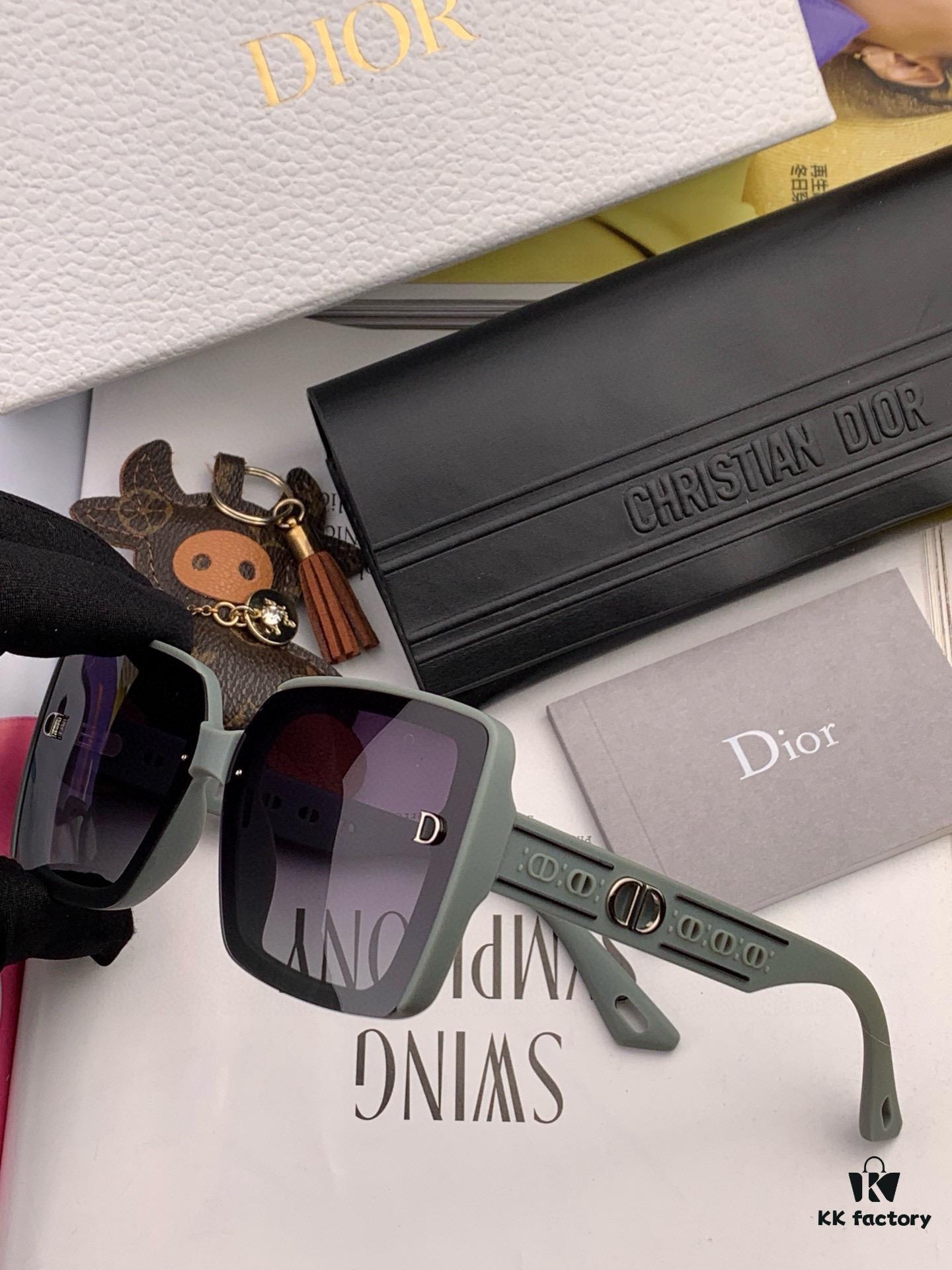 DIOR 2023 Spring New Arrival Trendy Fashion Rectangular Polarized Sunglasses High-Quality Comfortable Wear Unisex Influencer Style HD Polarized Sunglasses for Women Model: CD1228