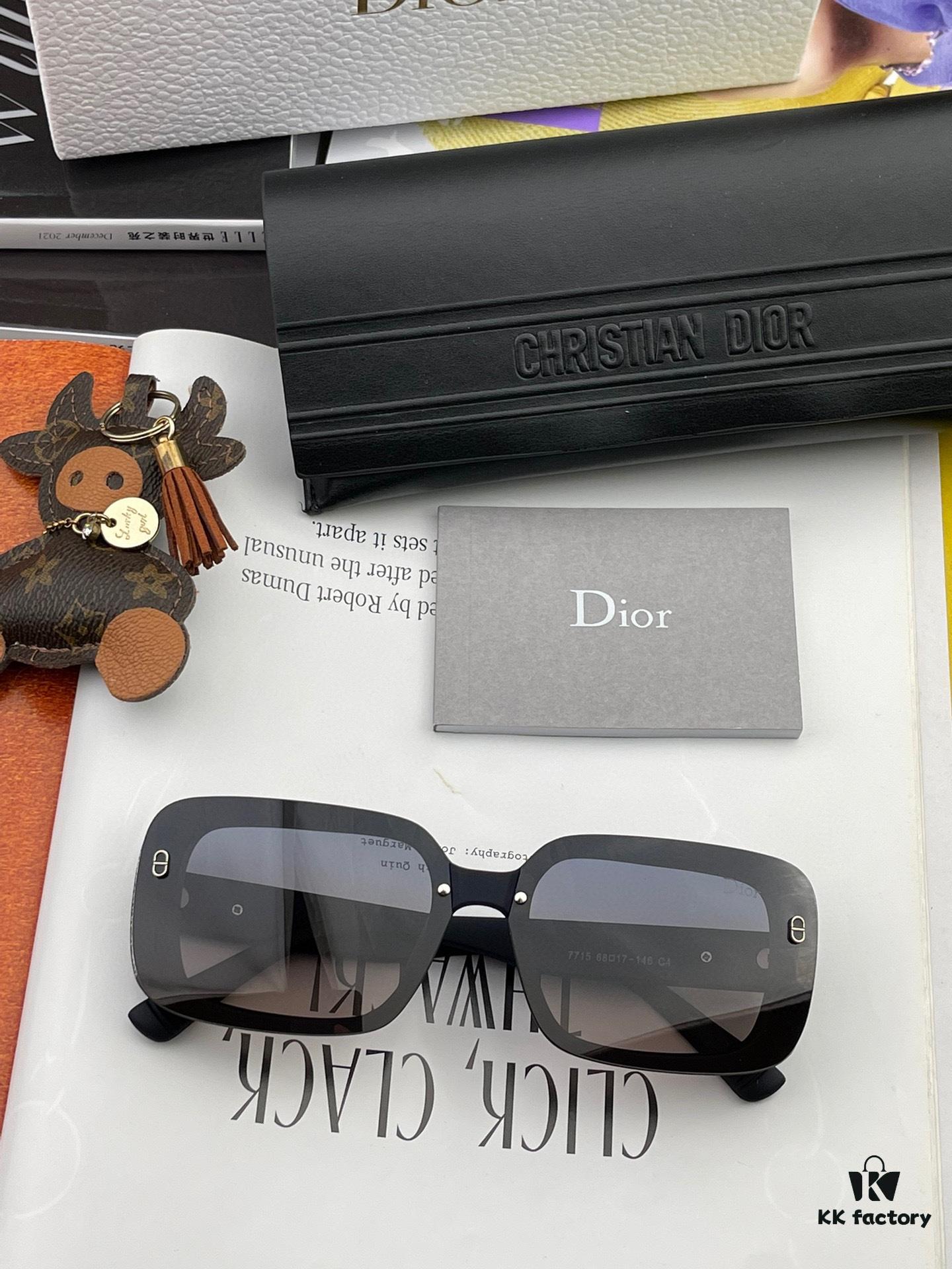 DIOR 2024 Spring New Arrival Trendy Fashion Square Polarized Sunglasses High-Quality Comfortable Wear Influencer Style Women's HD Polarized Sunglasses 🕶️ High-Quality TR Frame Model: CD5771