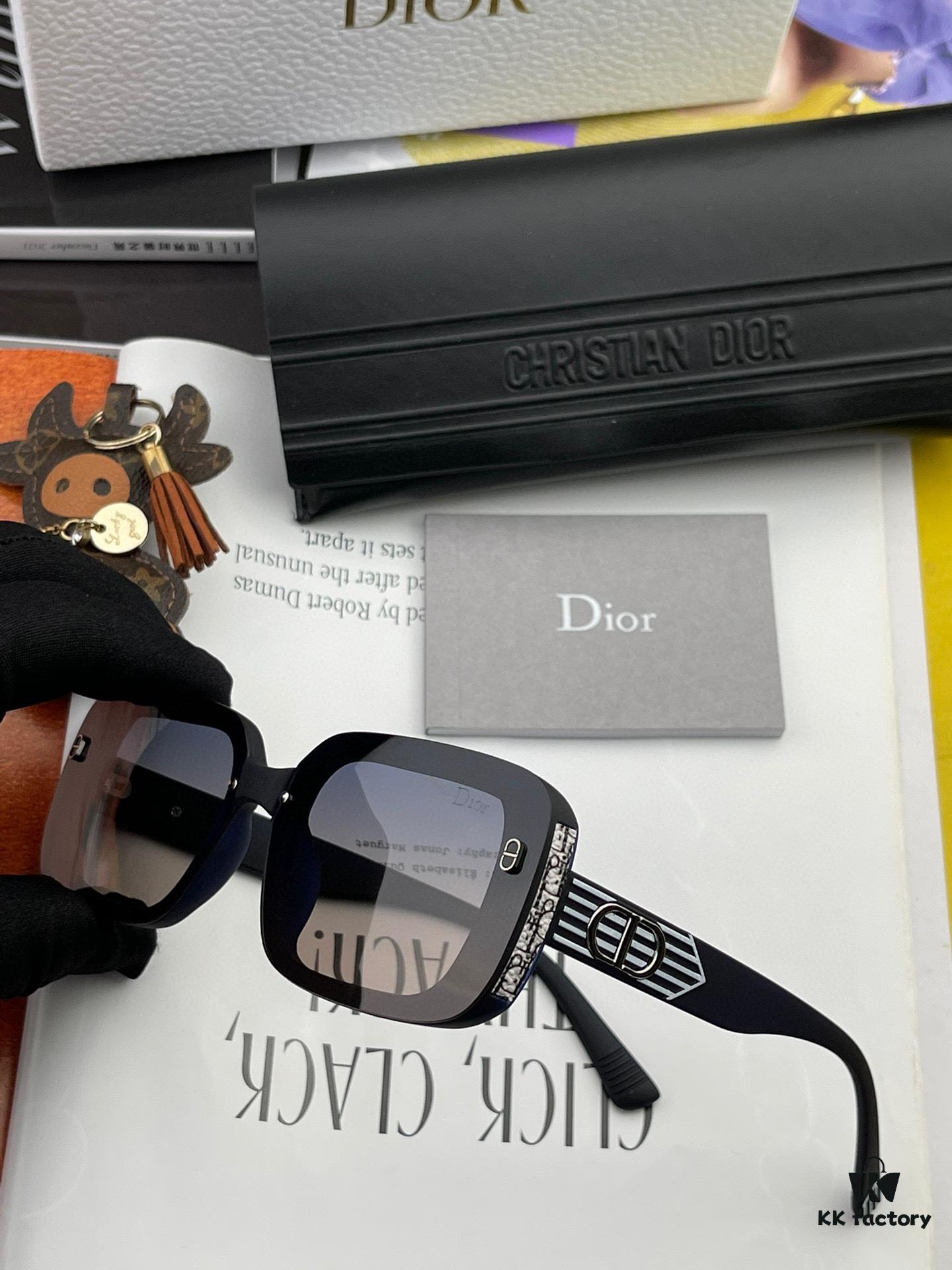 DIOR 2024 Spring New Arrival Trendy Fashion Square Polarized Sunglasses High-Quality Comfortable Wear Influencer Style Women's HD Polarized Sunglasses 🕶️ High-Quality TR Frame Model: CD5771