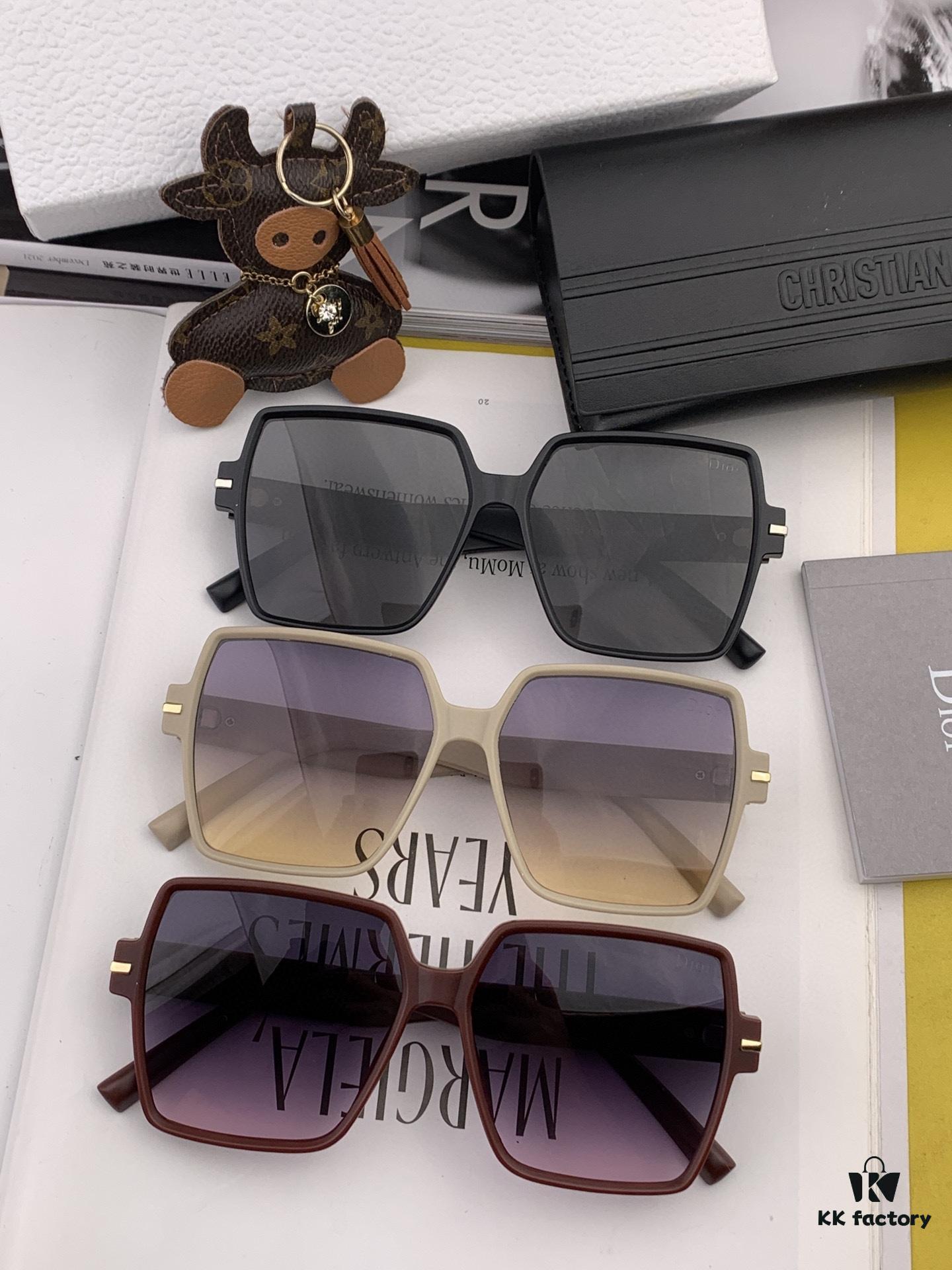 DIOR 2024 Spring New Arrival Trendy Fashion Rectangular Polarized Sunglasses High-Quality Comfortable Wear Popular Influencer Style Women's HD Thickened Polarized Sunglasses 🕶️ High-Quality TR Frame Model: CD4780