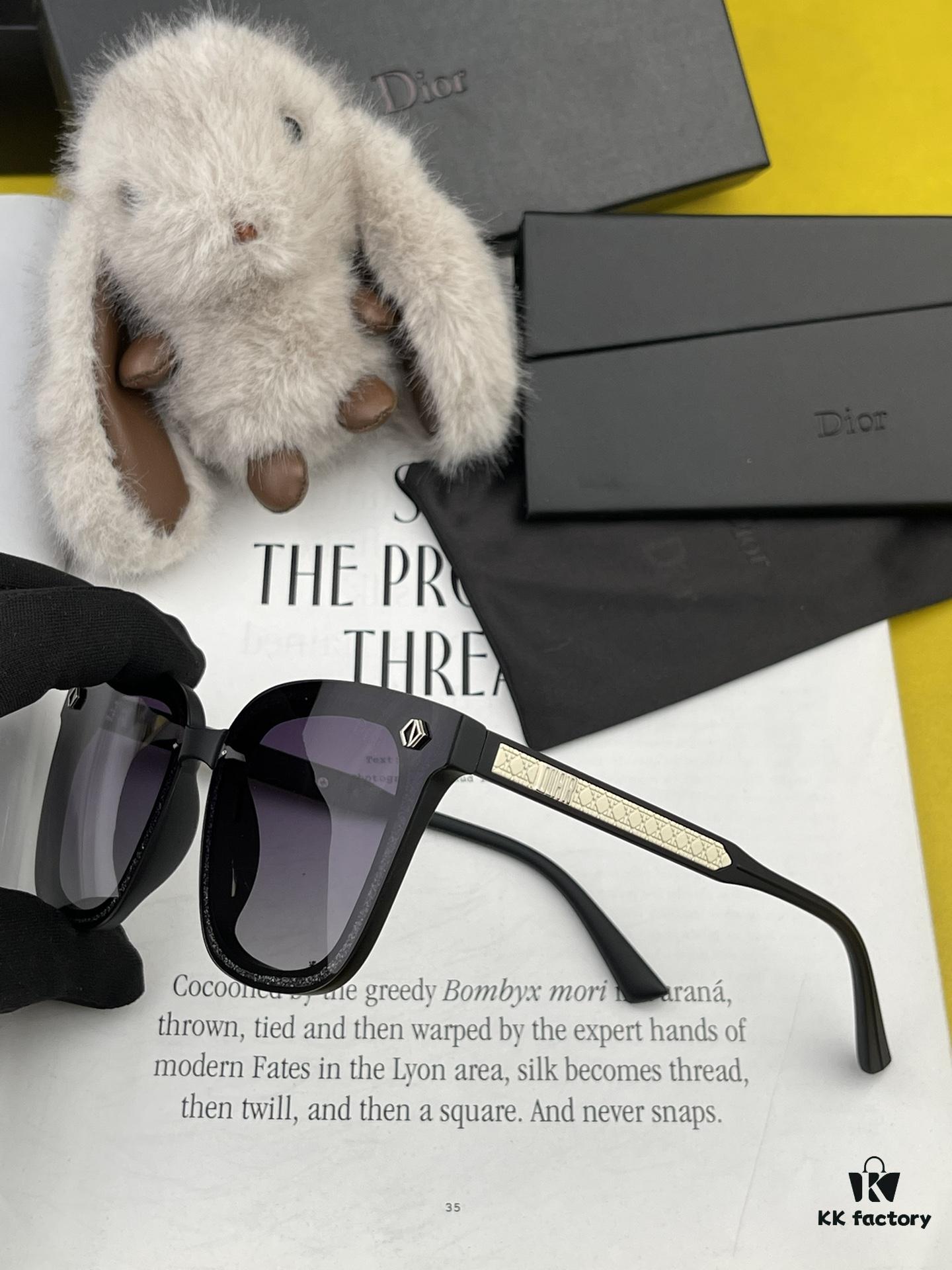 DIOR - 2024 Spring New Arrival Trendy Fashion Square Polarized Sunglasses, High-Quality Comfortable Fit, Influencer Favorite Women's HD Polarized Sunglasses 🕶️