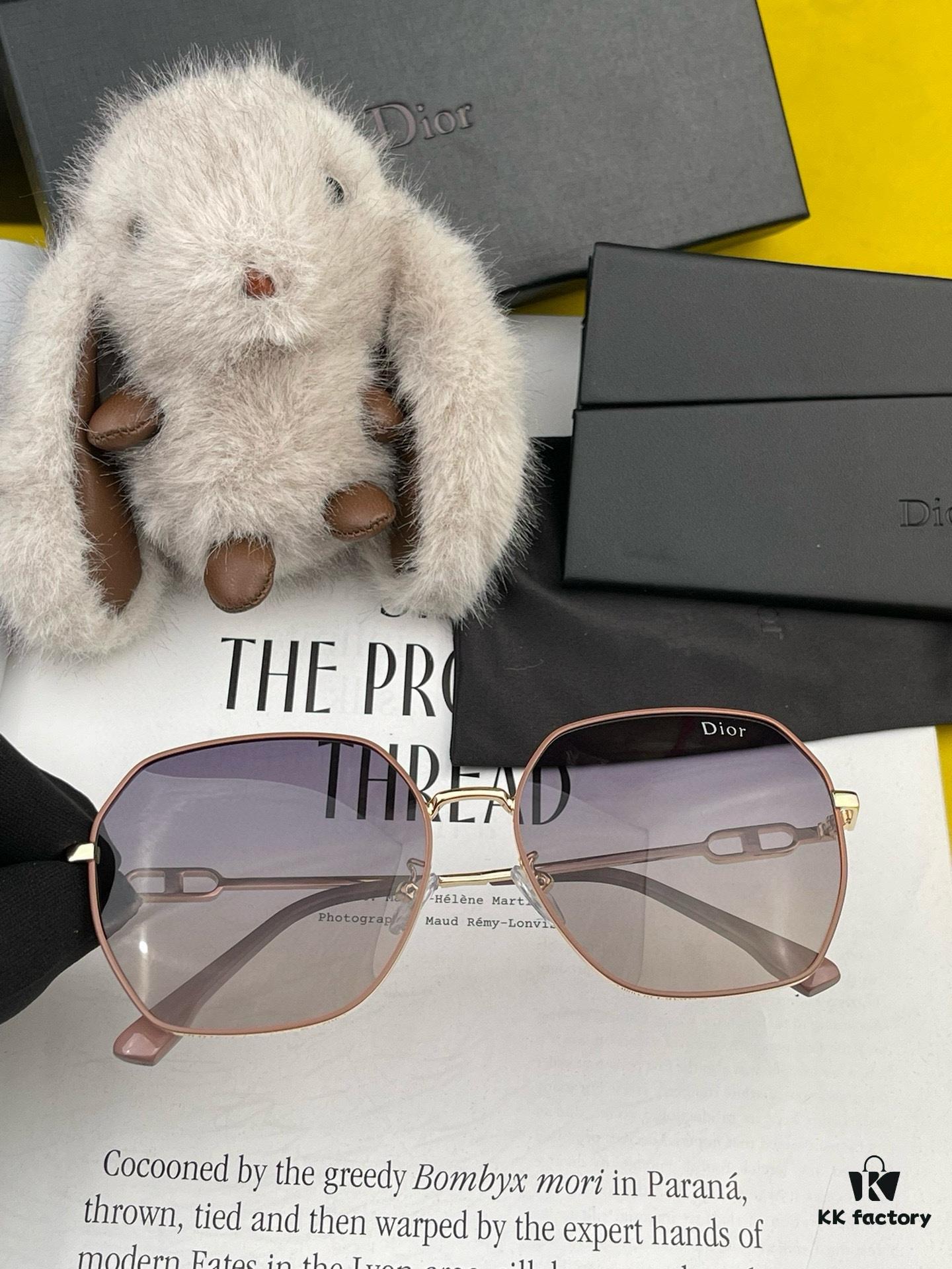 DIOR 2024 Official New Arrival Large-Frame Polarized Sunglasses, Popular Among Celebrities, Poloroid High-Definition Thickened Sunglasses Model: CD0823