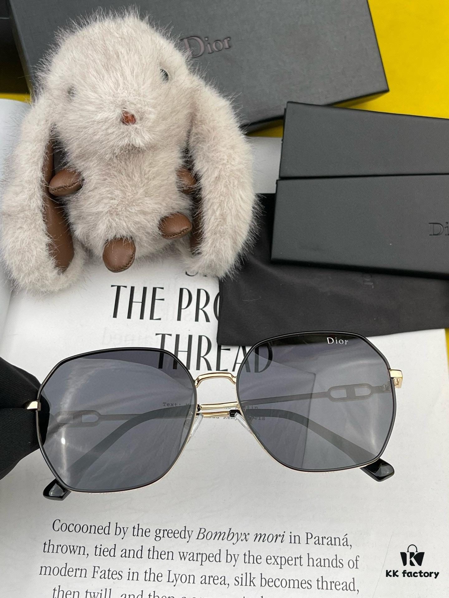DIOR 2024 Official New Arrival Large-Frame Polarized Sunglasses, Popular Among Celebrities, Poloroid High-Definition Thickened Sunglasses Model: CD0823