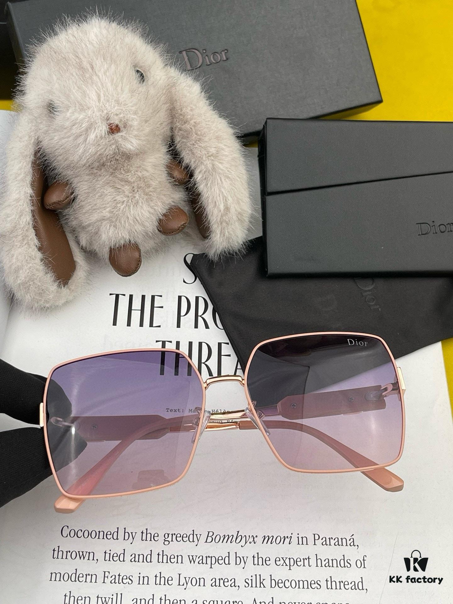 【DIOR】2024 Spring New Arrival Trendy Fashion Square Polarized Sunglasses High Quality Comfortable Fit Influencer Popular Style Model: D1825 Eyeglasses Sunglasses
