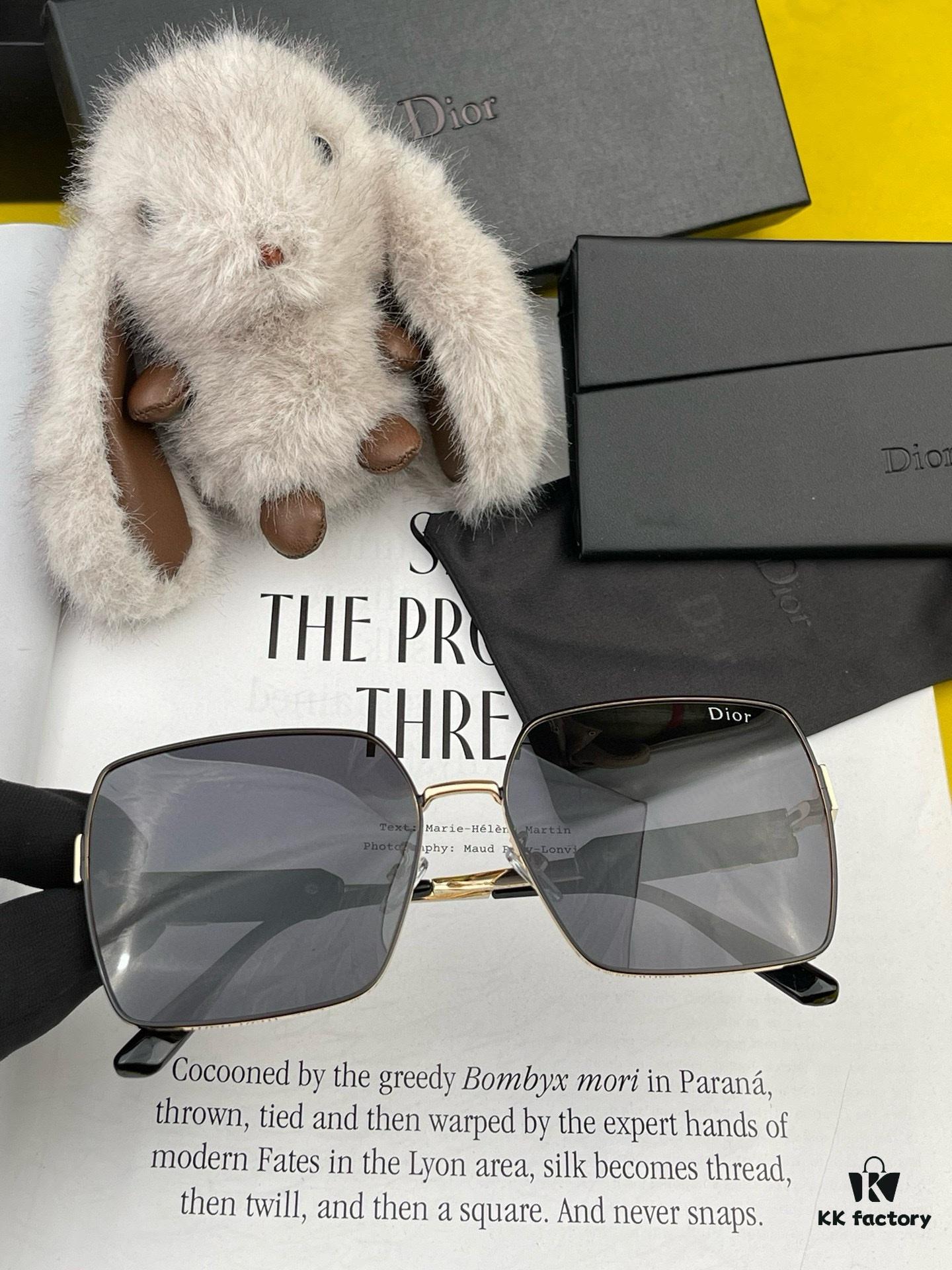 【DIOR】2024 Spring New Arrival Trendy Fashion Square Polarized Sunglasses High Quality Comfortable Fit Influencer Popular Style Model: D1825 Eyeglasses Sunglasses