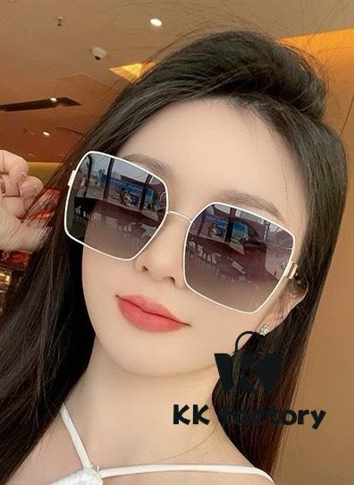 【DIOR】2024 Spring New Arrival Trendy Fashion Square Polarized Sunglasses High Quality Comfortable Wear Influencer Favorite Model: D1825