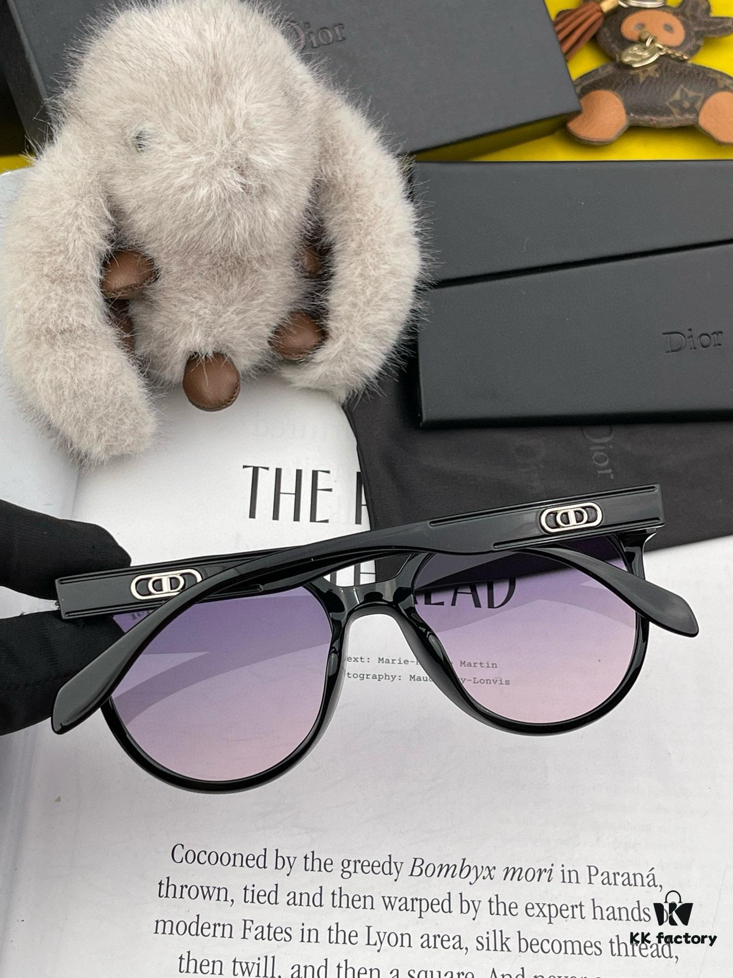 【DIOR】2024 Spring New Arrival Trendy Fashion Square Polarized Sunglasses, High-Quality Comfortable Fit, Influencer Favorite Women's HD Polarized Sunglasses 🕶️