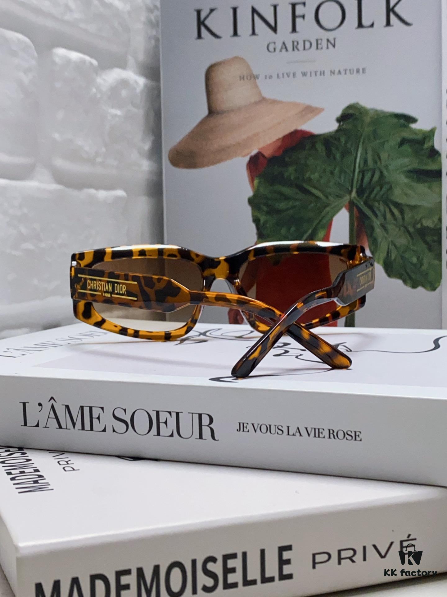 Dior 2024 New Arrival Unisex Fashion Retro Square Sunglasses, Elegant and Versatile, Lightweight and Slim Rectangular Frame with Signature S9U Design