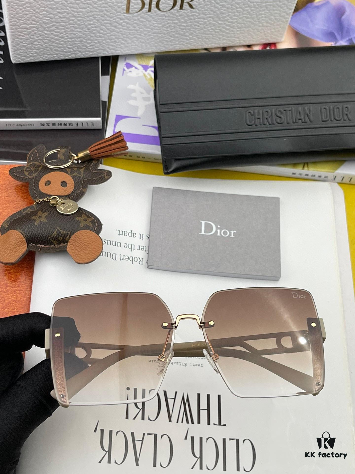 DIOR 2024 Spring New Arrival Trendy Fashion Square Frame Sunglasses High-Quality Comfortable Fit Popular Influencer Style HD Sunglasses for Women 🕶️