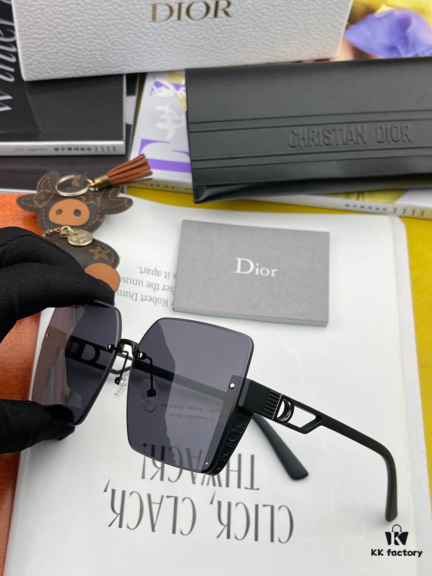 DIOR 2024 Spring New Arrival Trendy Fashion Square Frame Sunglasses High-Quality Comfortable Fit Popular Influencer Style HD Sunglasses for Women 🕶️