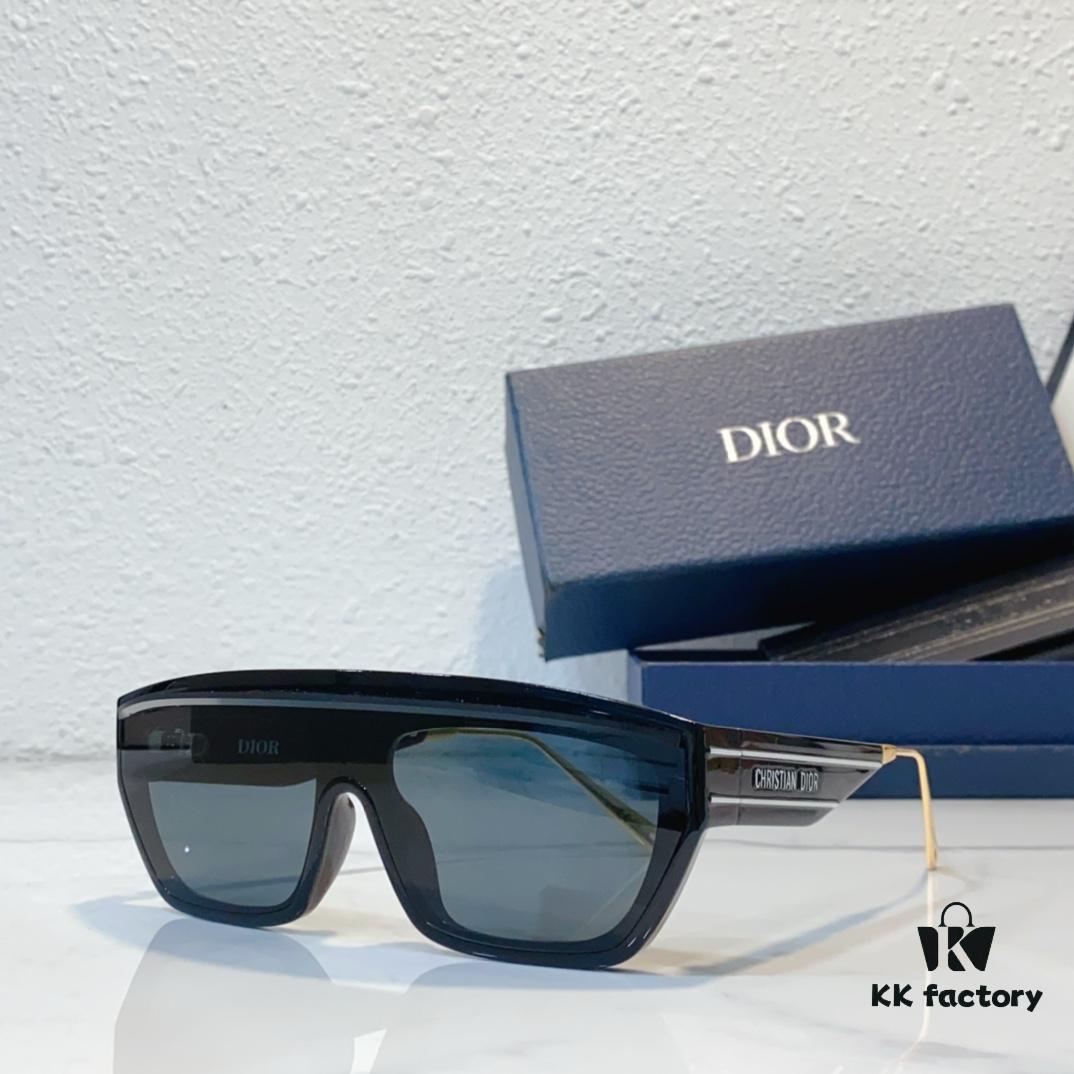 160 Dio* Mod: DiorClub M7U Size: 140-0-140 Sunglasses