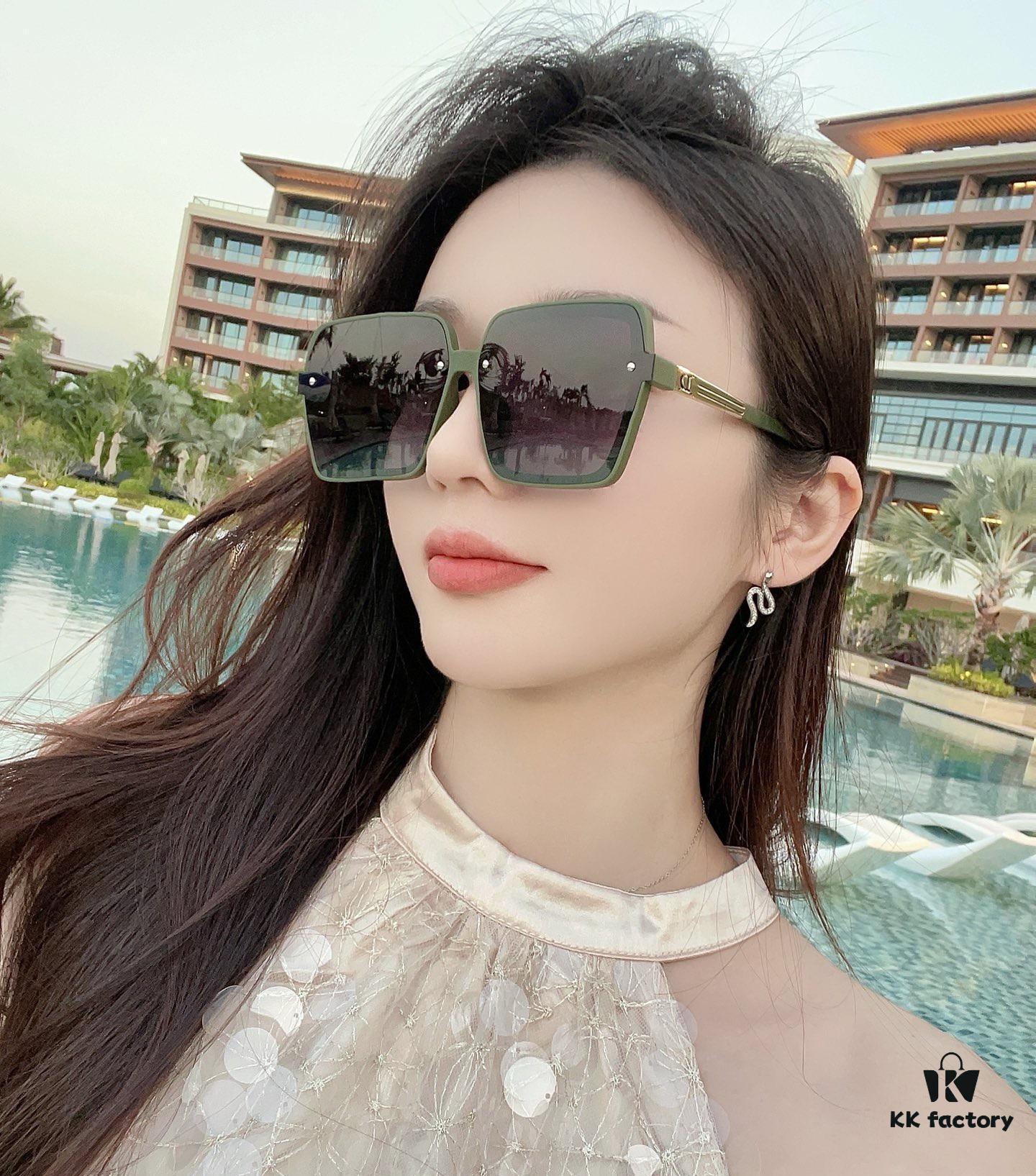 DIOR 2024 Spring New Arrival Trendy Fashion Square-Frame Polarized Sunglasses for Women, High-Quality Comfortable Wear, Influencer Favorite HD Polarized Sun Glasses 🕶️