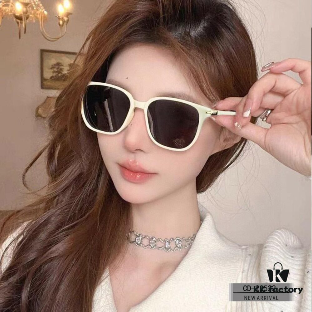 DIOR France Sunglasses Model 22522 with Polarized TR90 Frame and Lightweight Resin Lenses