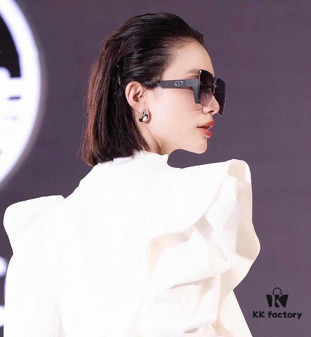 【DIOR】2024 Spring New Arrival Trendy Fashion Square Sunglasses High-Quality Comfortable Wear UV Protection HD Ladies Sunglasses 🕶️ High-Quality TR Frame Model: CD0291