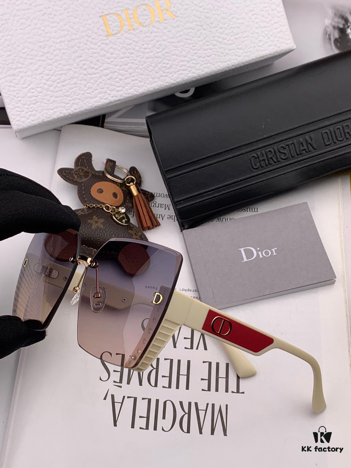 【DIOR】2024 Spring New Arrival Trendy Fashion Square Sunglasses High-Quality Comfortable Wear UV Protection HD Ladies Sunglasses 🕶️ High-Quality TR Frame Model: CD0291