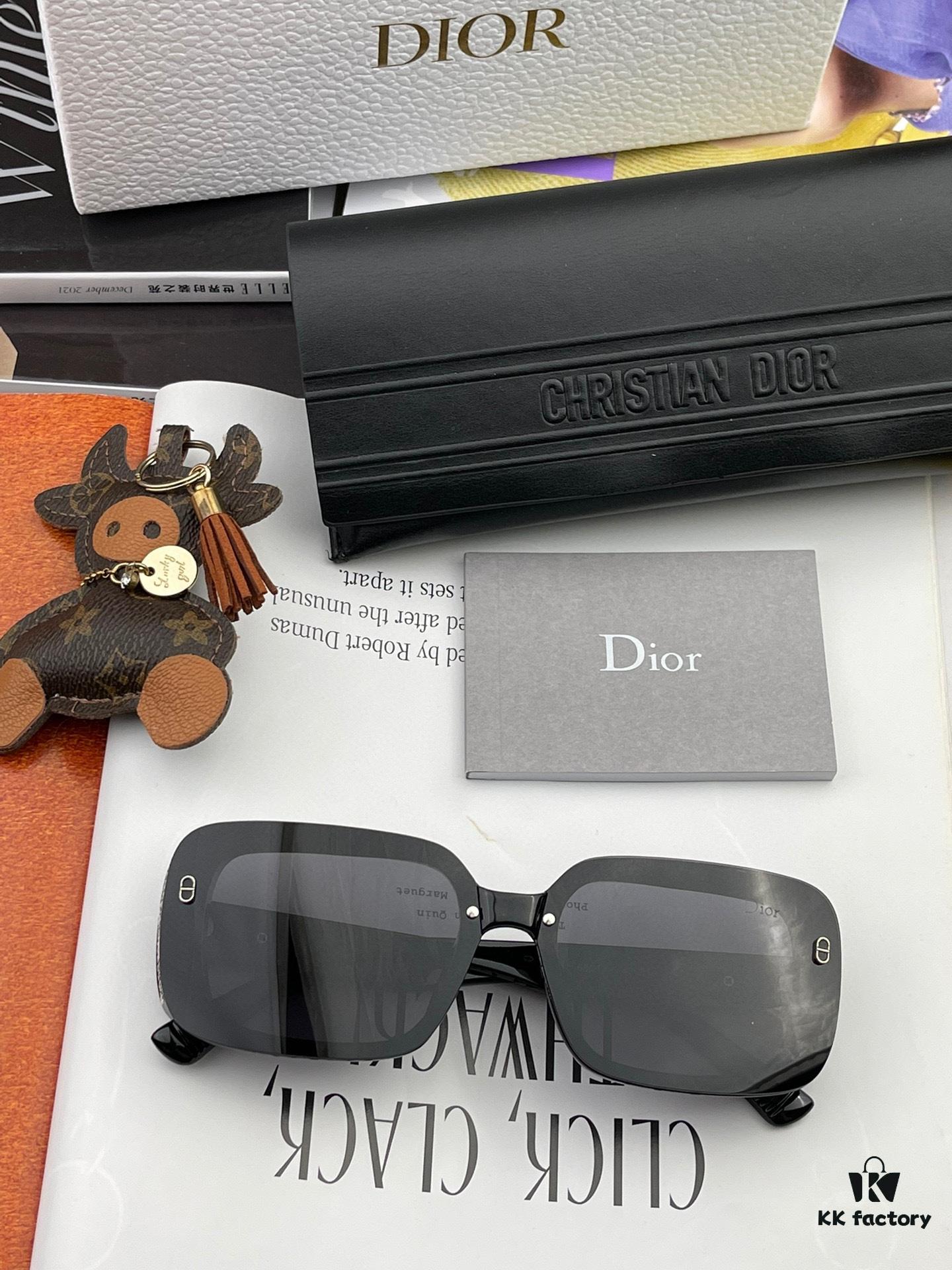 【DIOR】2023 Spring New Arrival Trendy Fashion Rectangular Polarized Sunglasses High-Quality Comfortable Wear Influencer Favorite Women's HD Polarized Sunglasses 🕶️ High-Quality TR Frame Model: CD5771