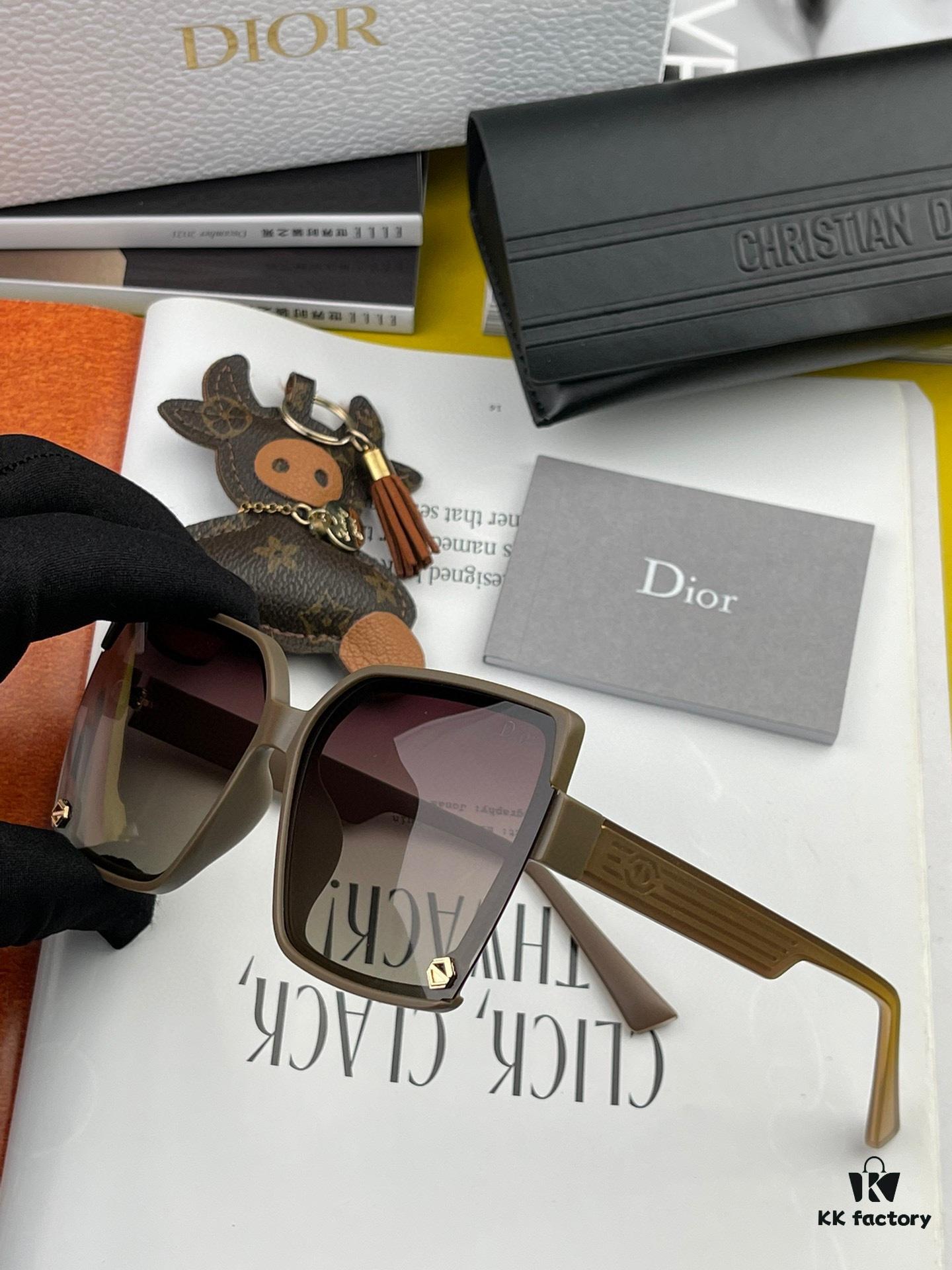 DIOR 2024 Spring New Arrival Fashion Square Polarized Sunglasses High-Quality Comfortable Wear Trendy Influencer Style Women's HD Thickened Polarized Sunglasses