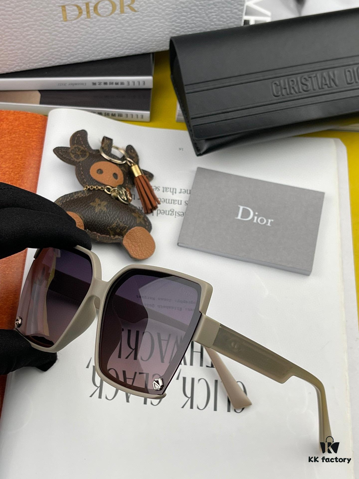 DIOR 2024 Spring New Arrival Fashion Square Polarized Sunglasses High-Quality Comfortable Wear Trendy Influencer Style Women's HD Thickened Polarized Sunglasses