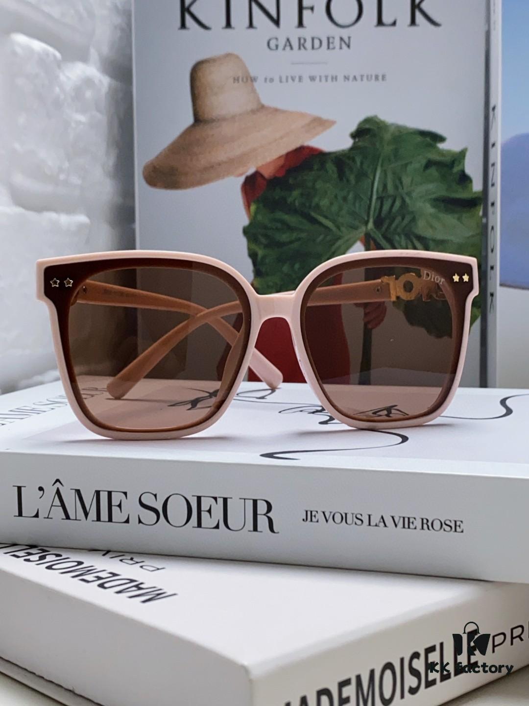 DIOR 2024 Square Frame D Asymmetrical Letter Design Fully Set with Micro Diamonds 💎 Classic Timeless Square Shape with Star Accents Trending Fashion Sunglasses