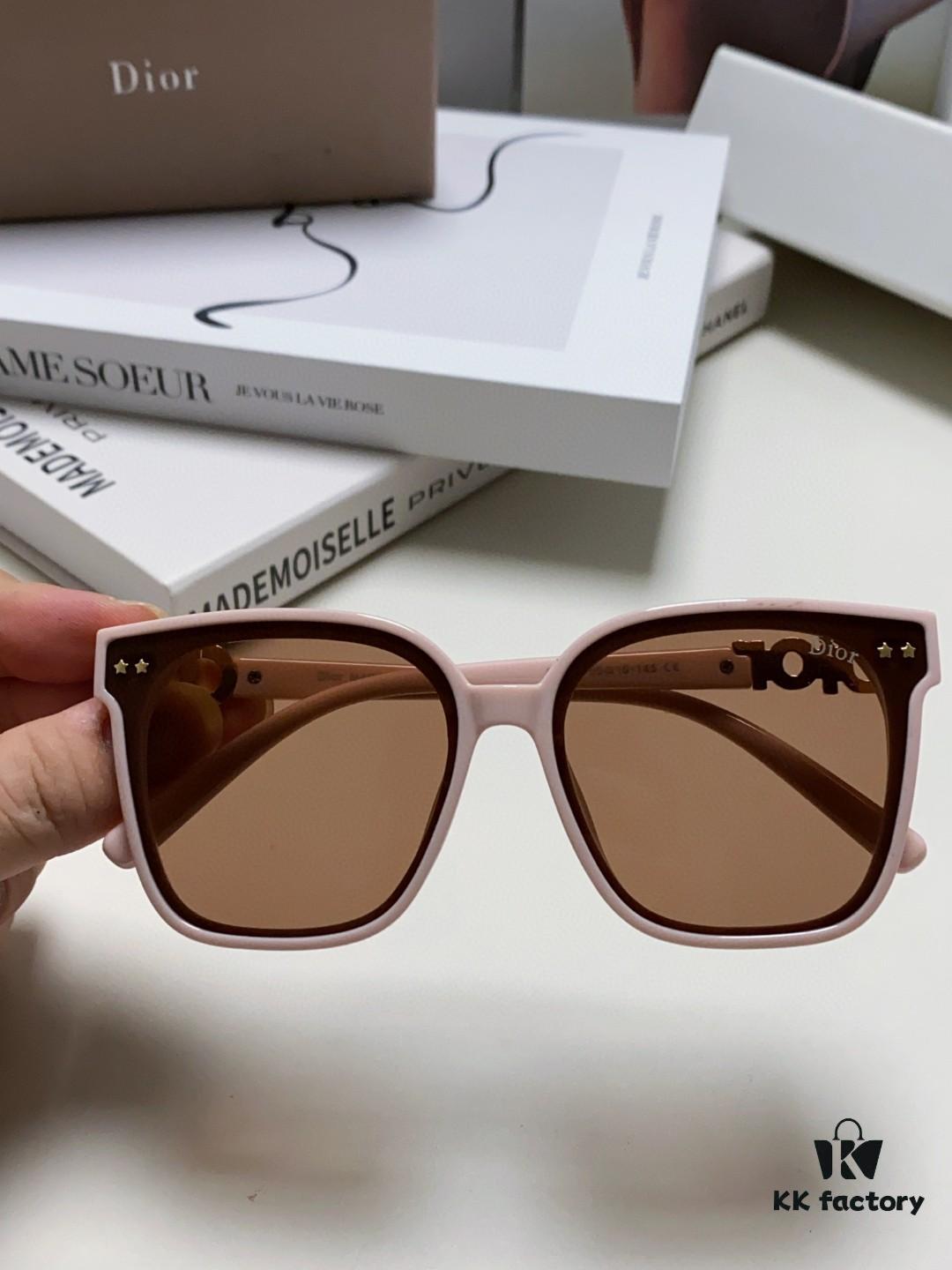 DIOR 2024 Square Frame D Asymmetrical Letter Design Fully Set with Micro Diamonds 💎 Classic Timeless Square Shape with Star Accents Trending Fashion Sunglasses