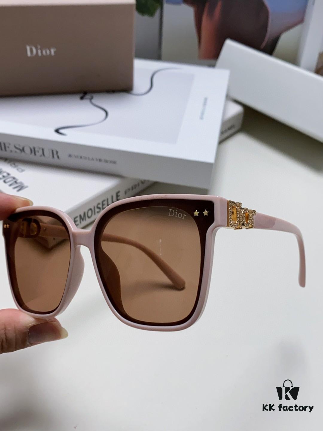 DIOR 2024 Square Frame D Asymmetrical Letter Design Fully Set with Micro Diamonds 💎 Classic Timeless Square Shape with Star Accents Trending Fashion Sunglasses
