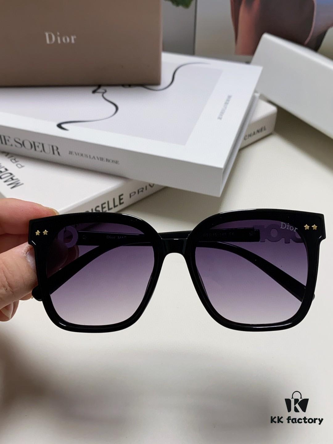 DIOR 2024 Square Frame D Asymmetric Letter Design Fully Paved with Small Diamonds 💎 Classic Timeless Square Shape with Star Accents Trending Fashion Sunglasses