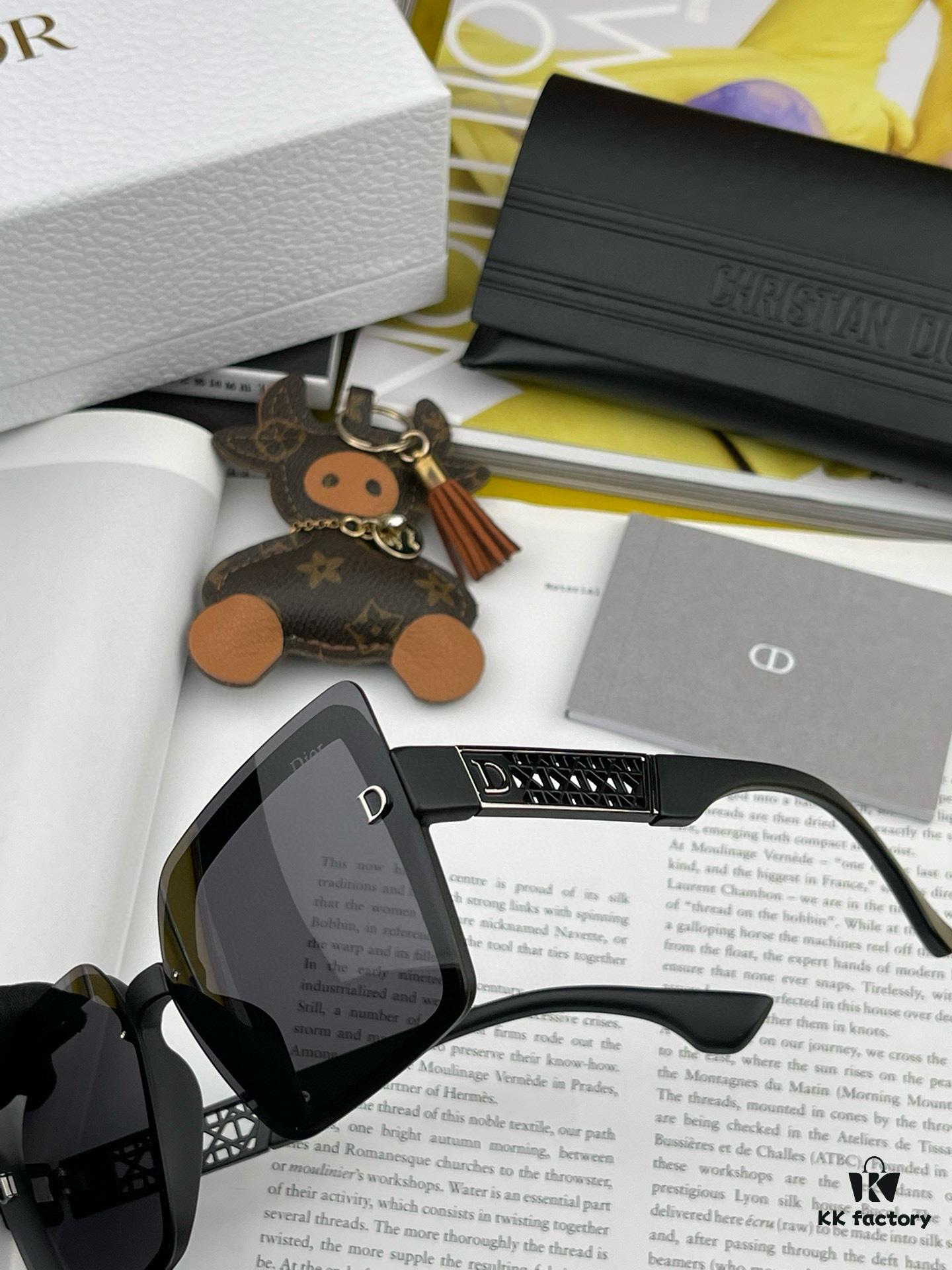 【DIOR】2024 Spring New Arrival Trendy Fashion Square Polarized Sunglasses High-Quality Comfortable Wear Influencer Style Women's HD Thickened Polarized Sunglasses 🕶️ High-Quality TR Frame Model: CD1086