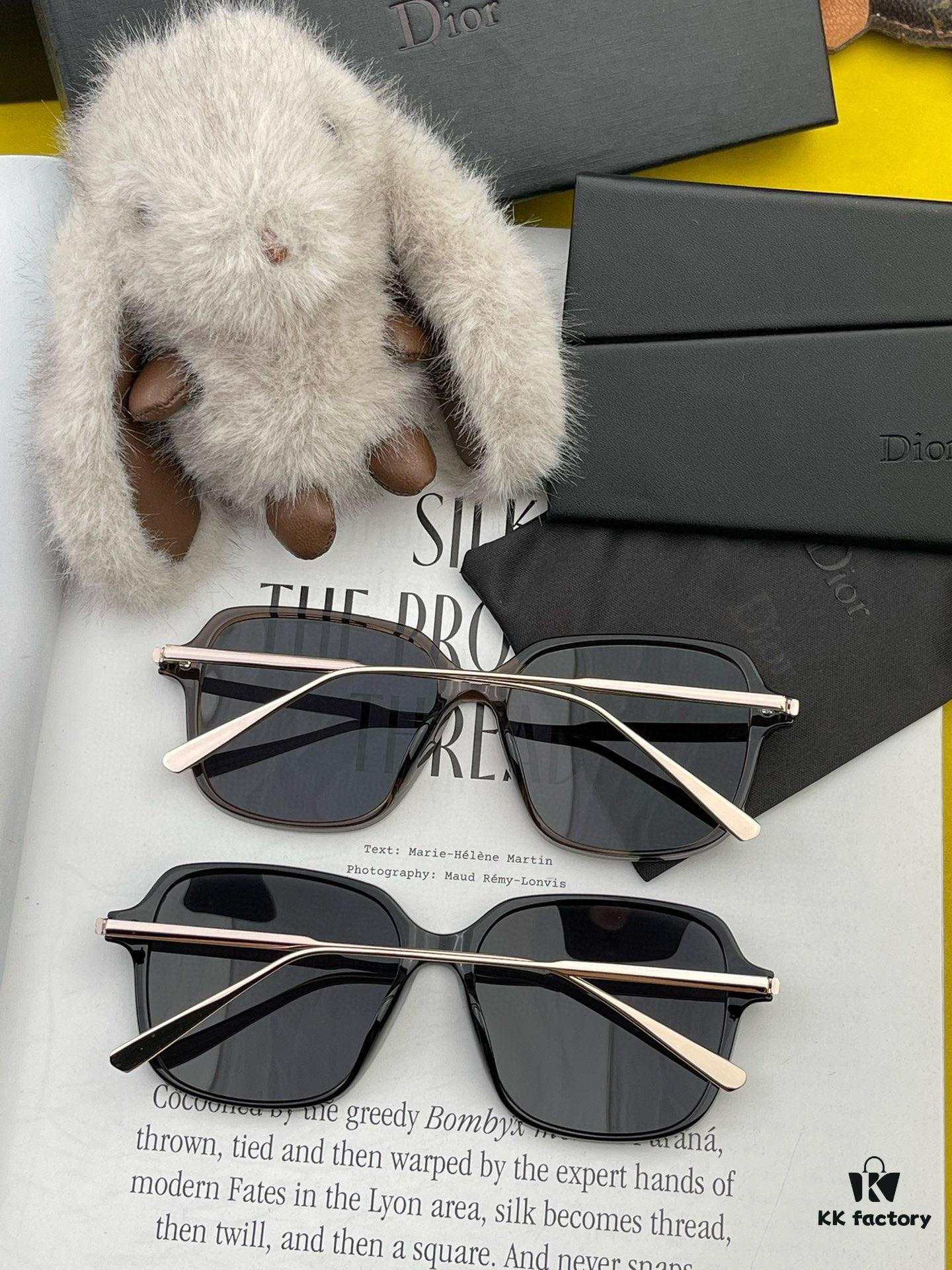 DIOR New Model Aviator Sunglasses, Celebrity-Favorite Unisex Pilot Shades, Model: CD82804